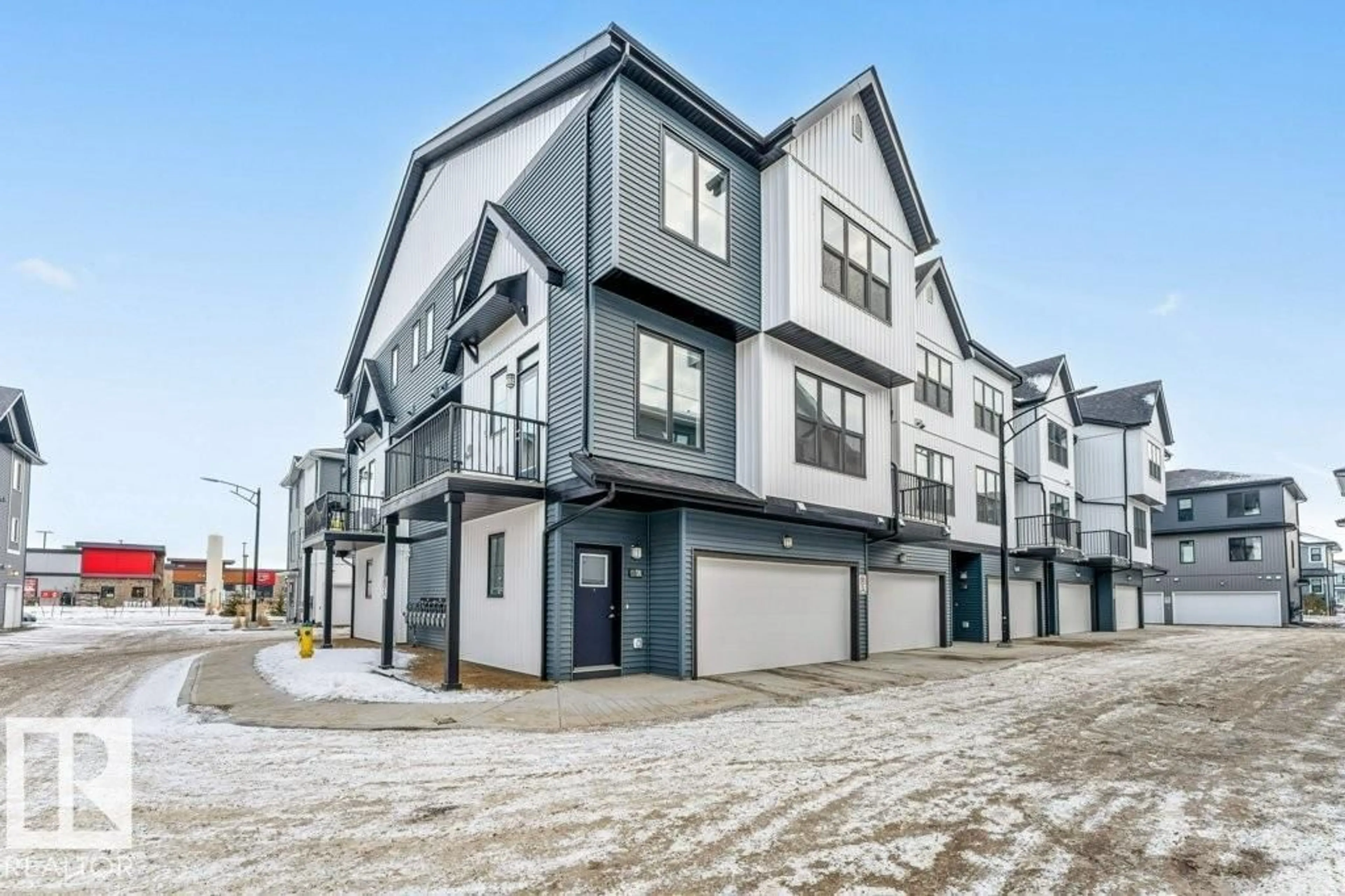 Patio, street for 70 6905 25 AV SW, Edmonton Alberta T6X3B7