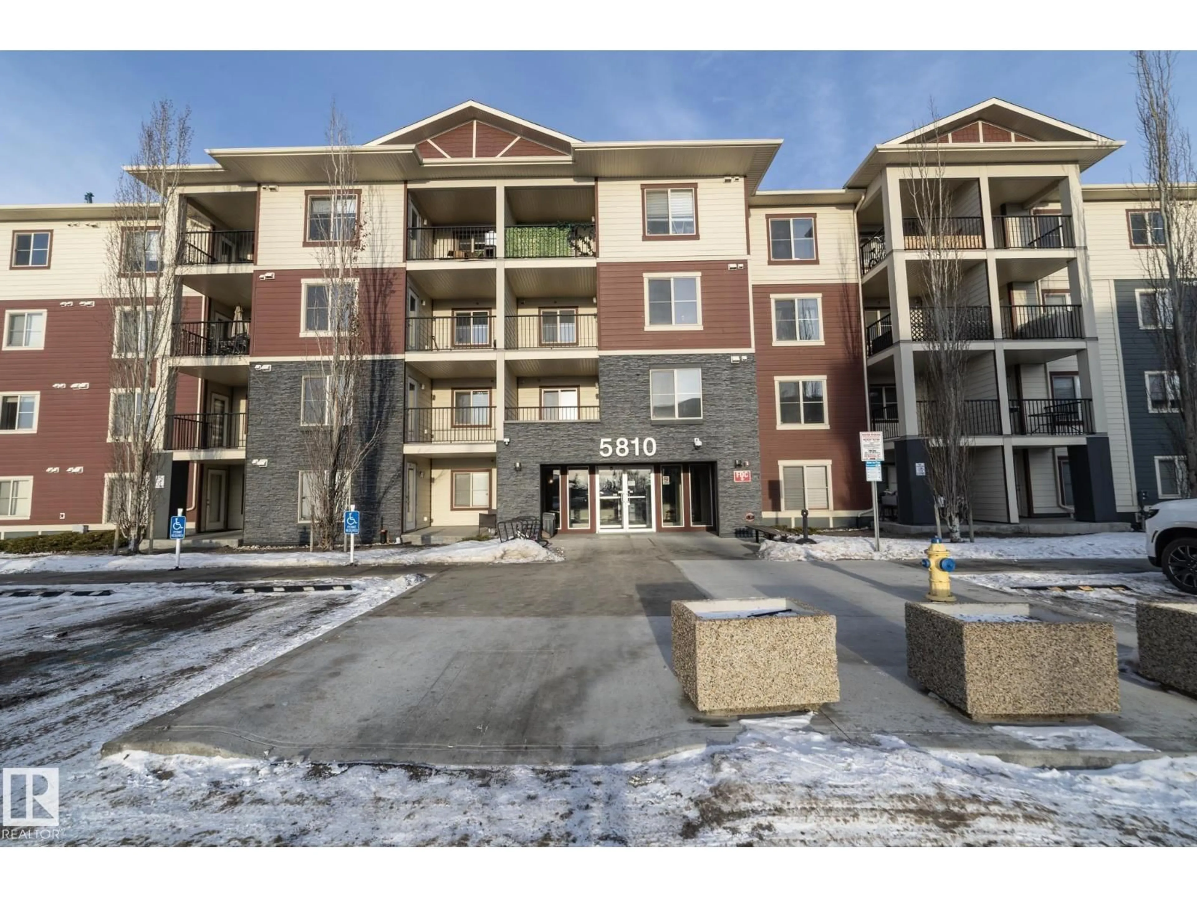 Unknown for 215 MULLEN PLACE, Edmonton Alberta T6R0W3