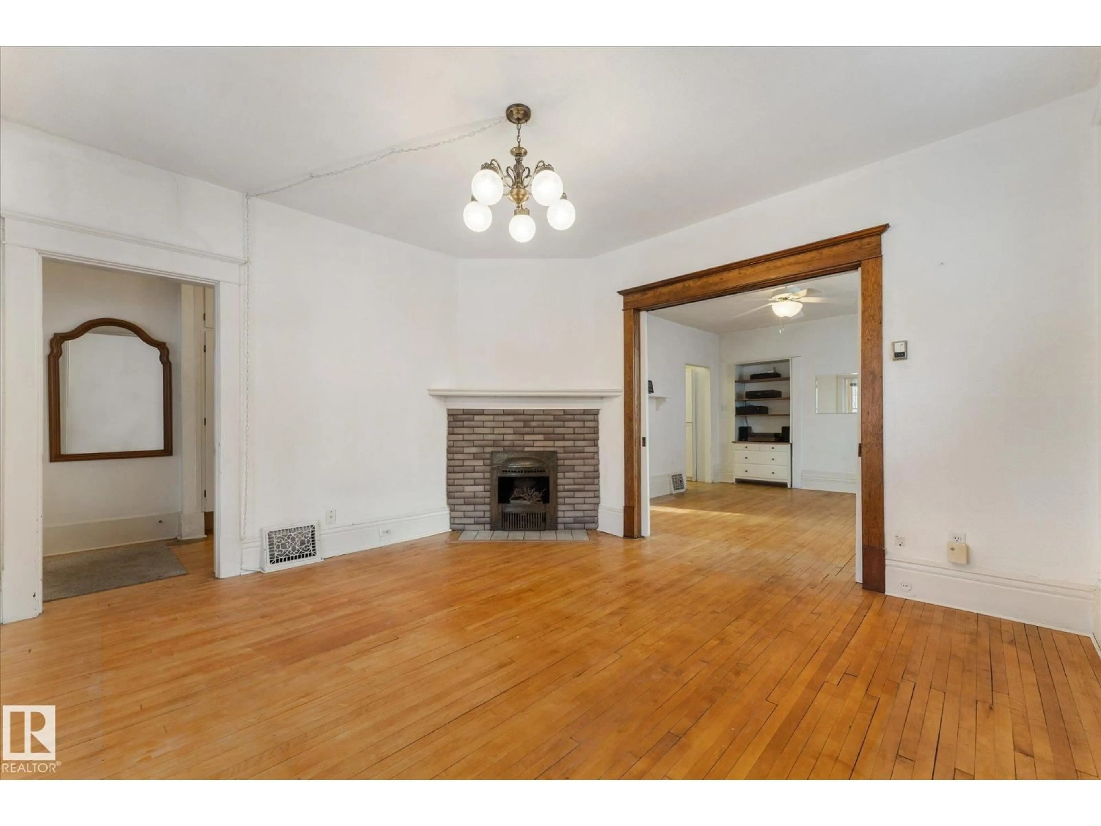 Unknown for NW - 10921 126 ST, Edmonton Alberta T5M0P4