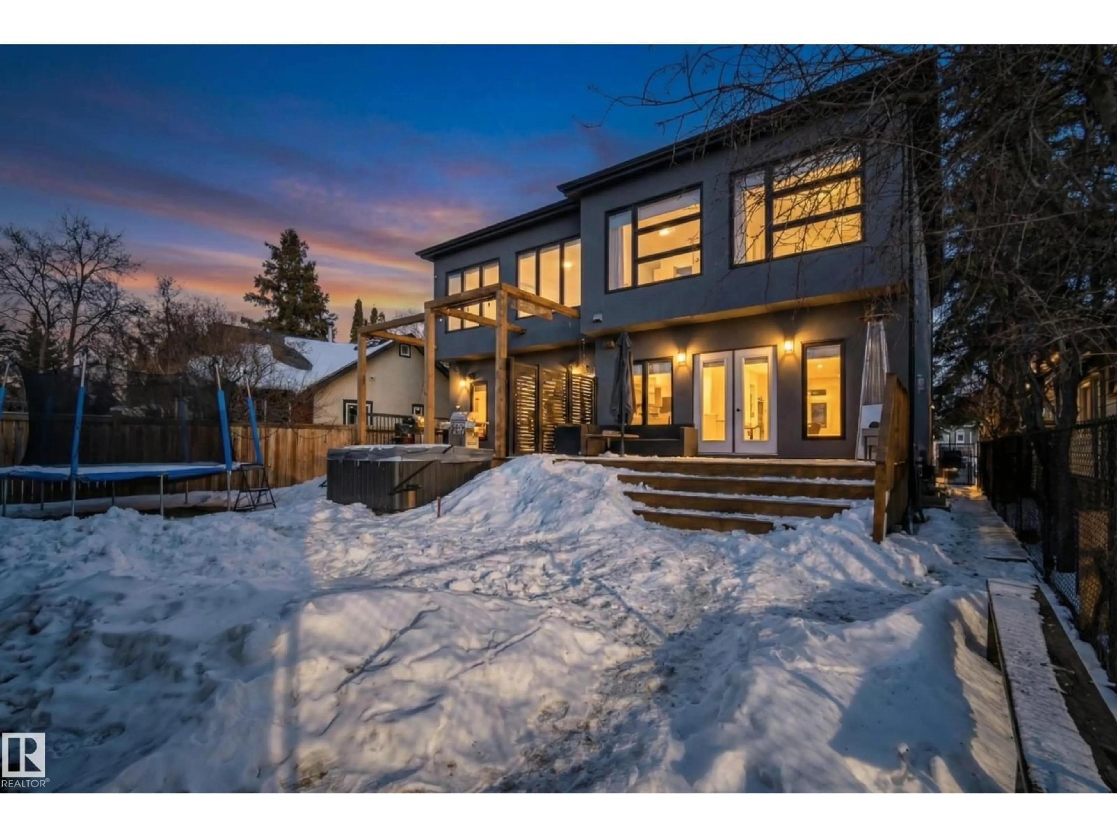 Unknown for 11016 122 STREET NW, Edmonton Alberta T5M0B3