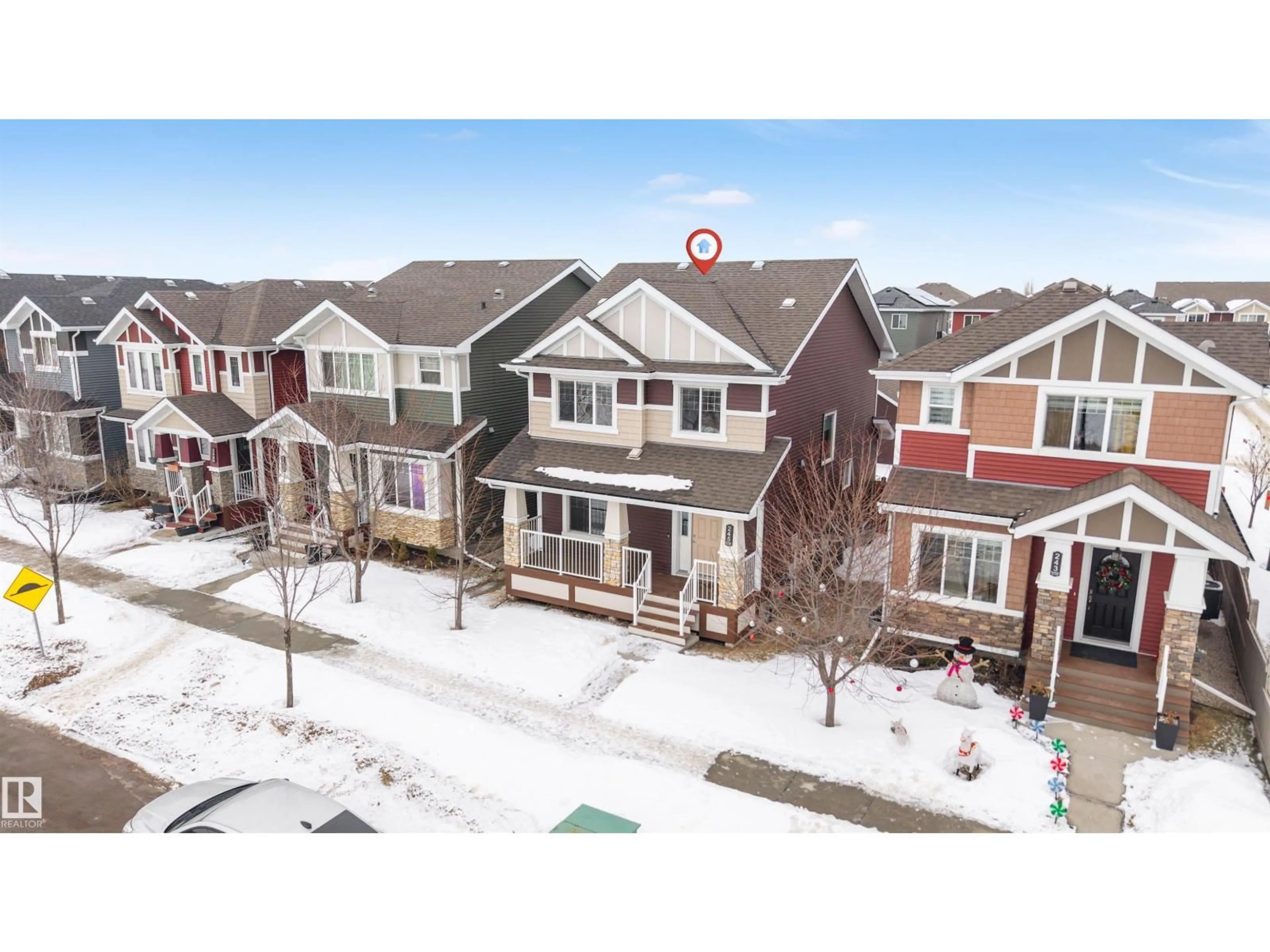 A pic from outside/outdoor area/front of a property/back of a property/a pic from drone, street for 245 EBBERS BV, Edmonton Alberta T5Y1R8
