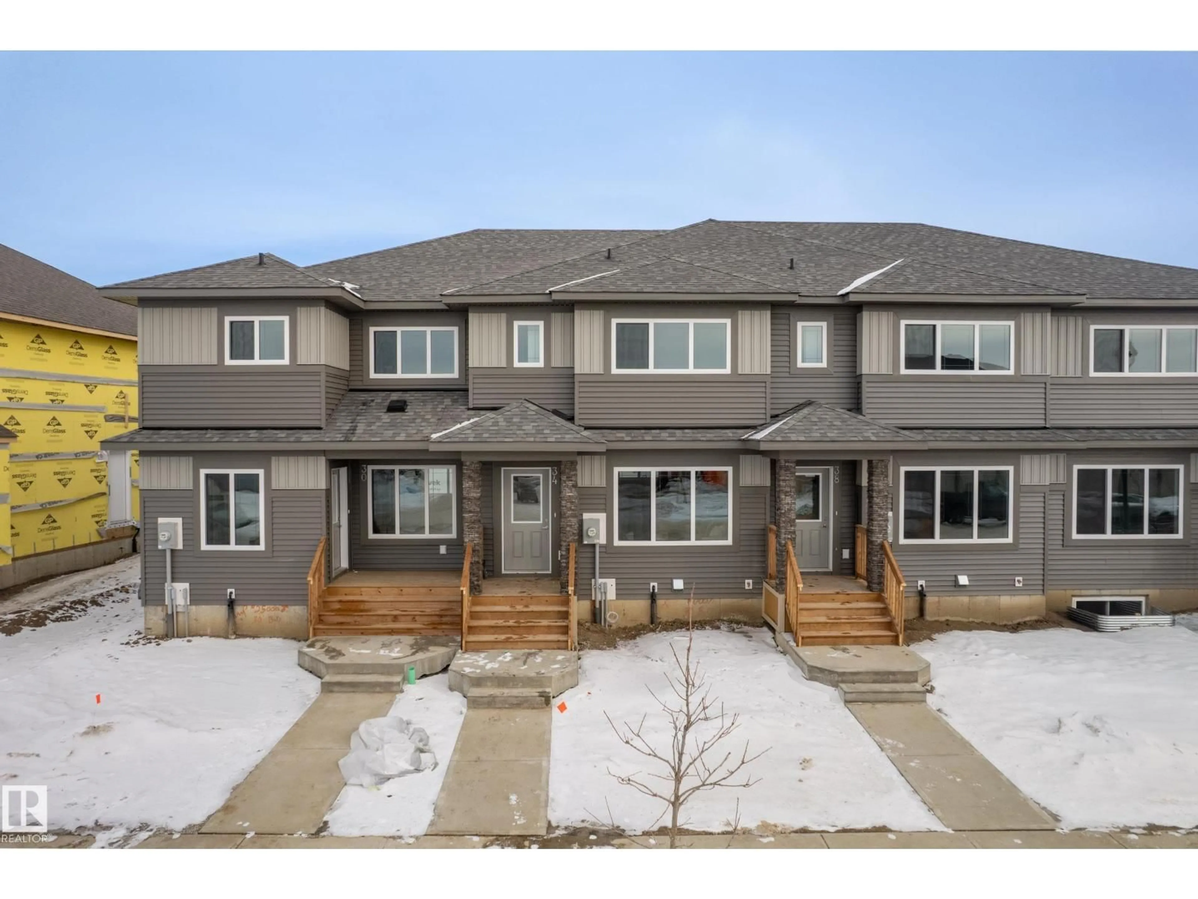 A pic from outside/outdoor area/front of a property/back of a property/a pic from drone, unknown for 34 BROUGHAM, Ardrossan Alberta T8E0B8