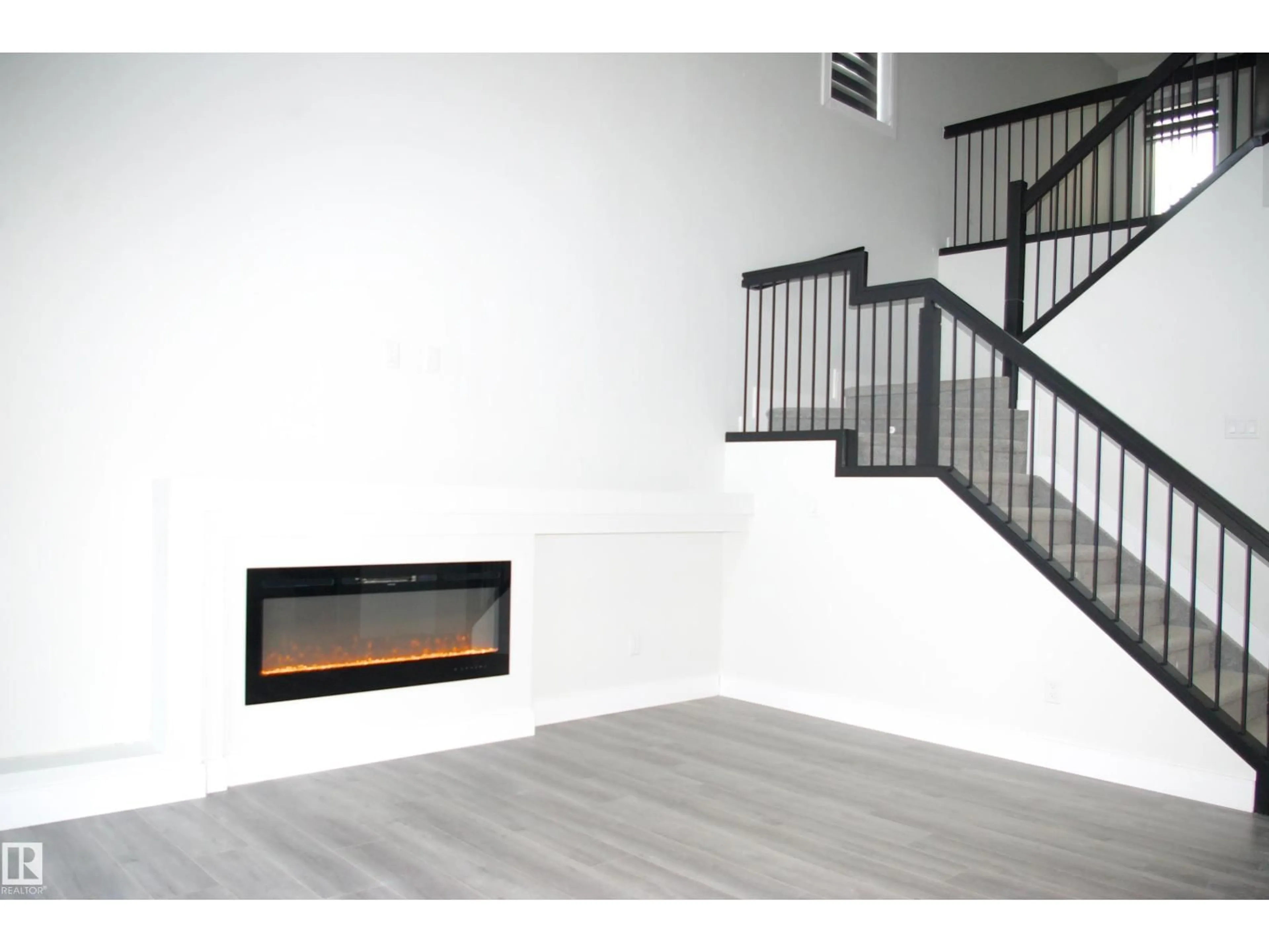 Unknown for 3706 46 AV, Beaumont Alberta T4X2W4