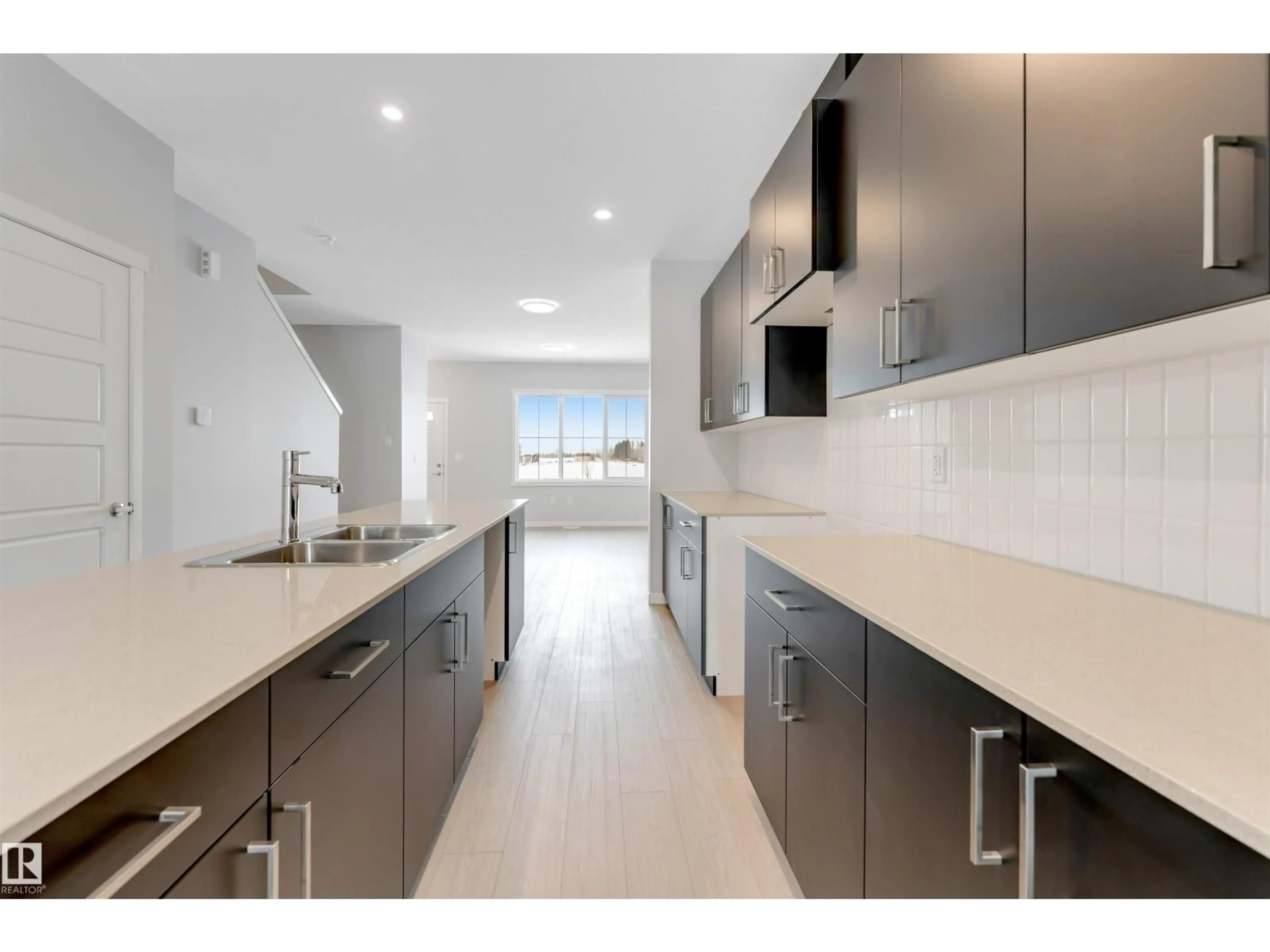 Open concept kitchen, unknown for 1027 ASTER BV, Edmonton Alberta T6T2W7