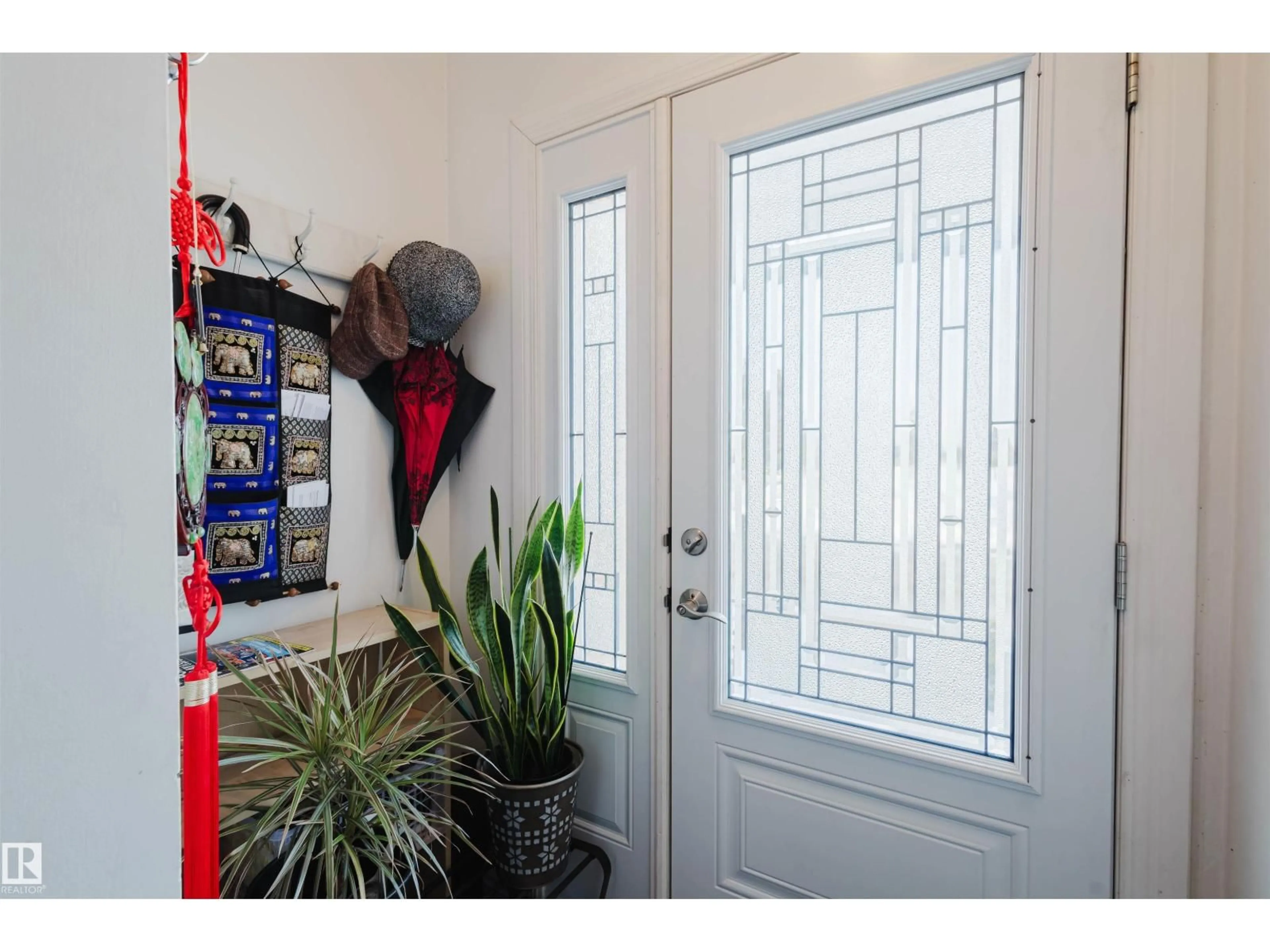 Indoor entryway for 13315 134 AV NW, Edmonton Alberta T5L3V7