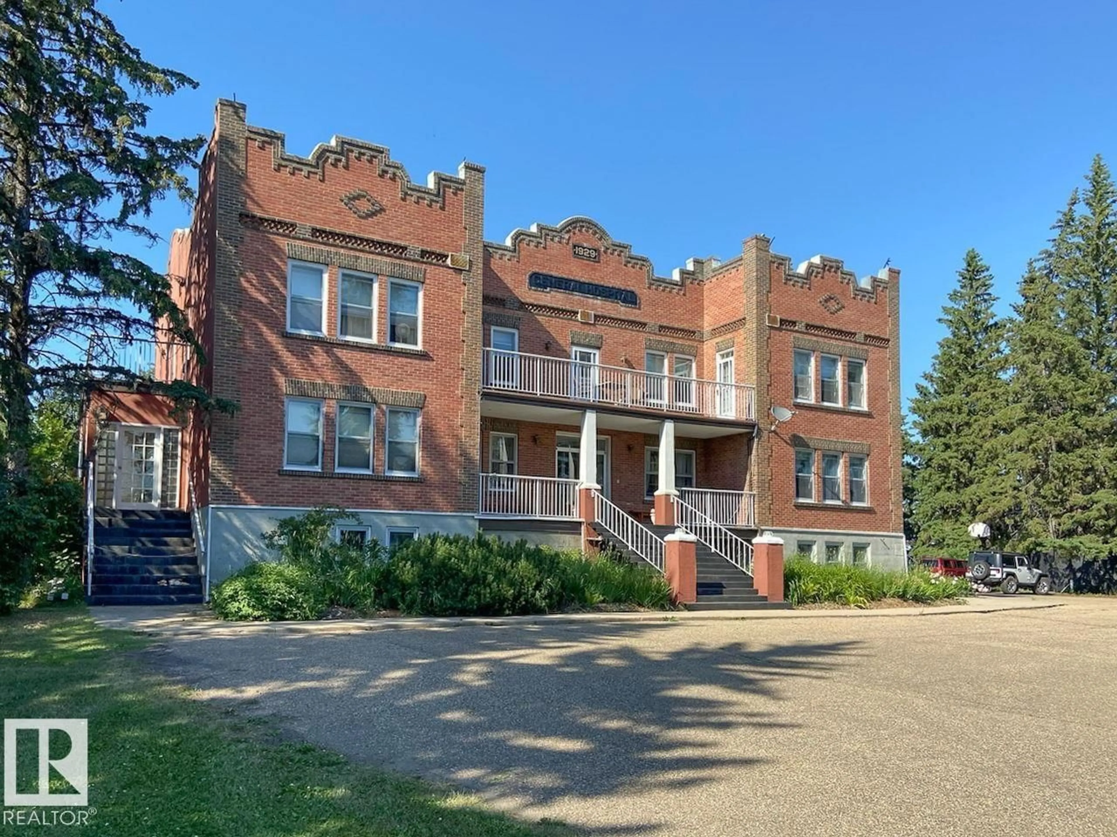 Home with brick exterior material, building for 165016 TWP RD 534, Mundare Alberta T0B3H0