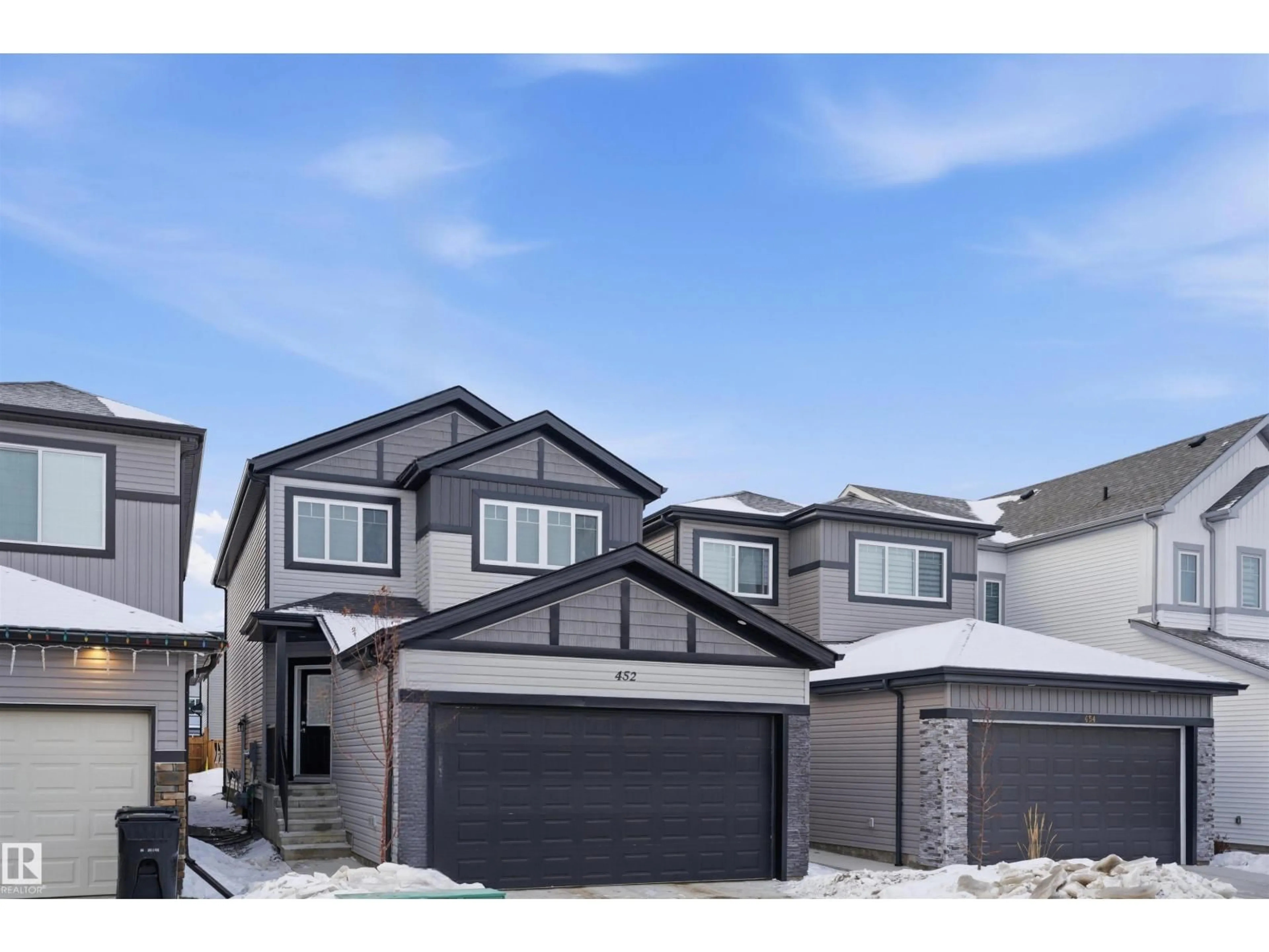 A pic from outside/outdoor area/front of a property/back of a property/a pic from drone, street for 452 ROBERTS CR, Leduc Alberta T9E1N4