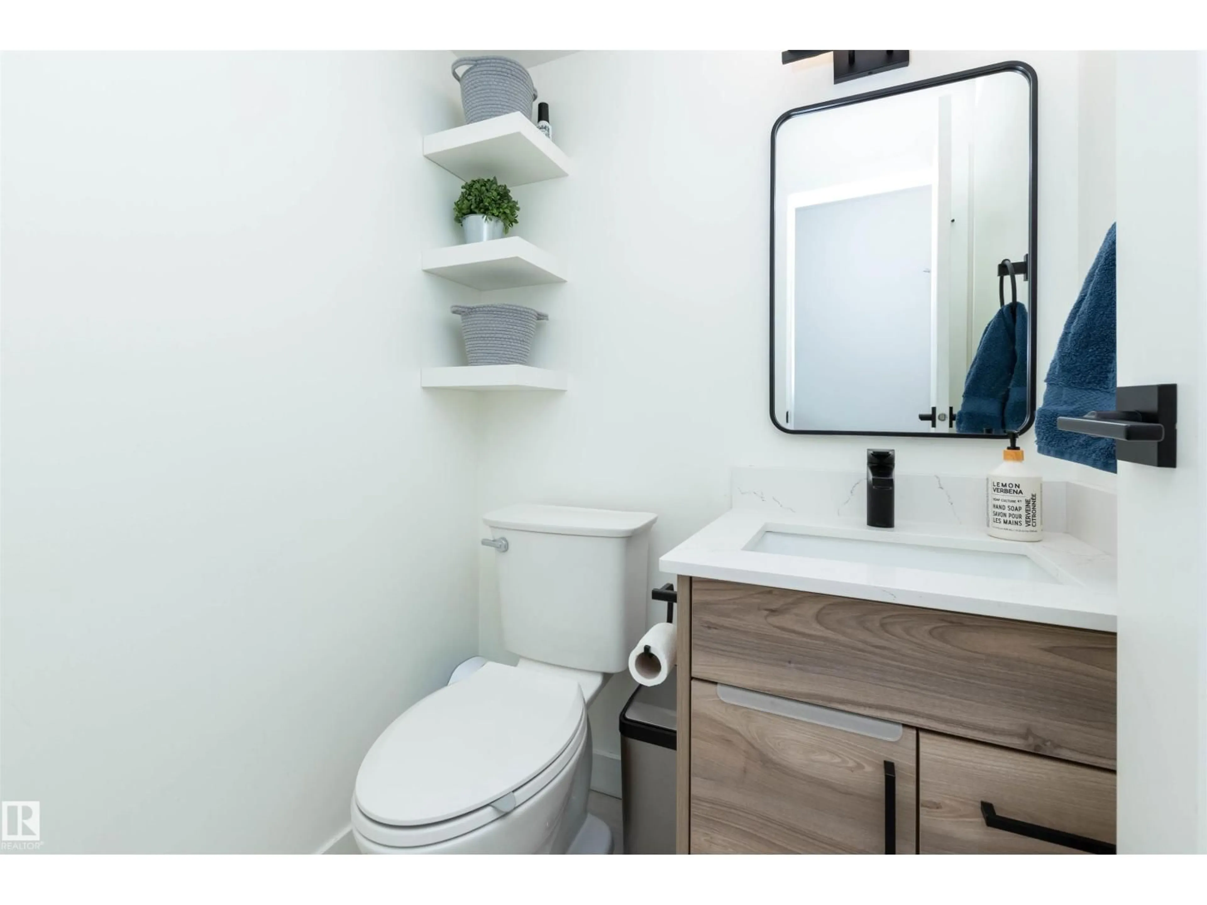 Standard bathroom, unknown for 157 GREAT OA, Sherwood Park Alberta T8A0V8