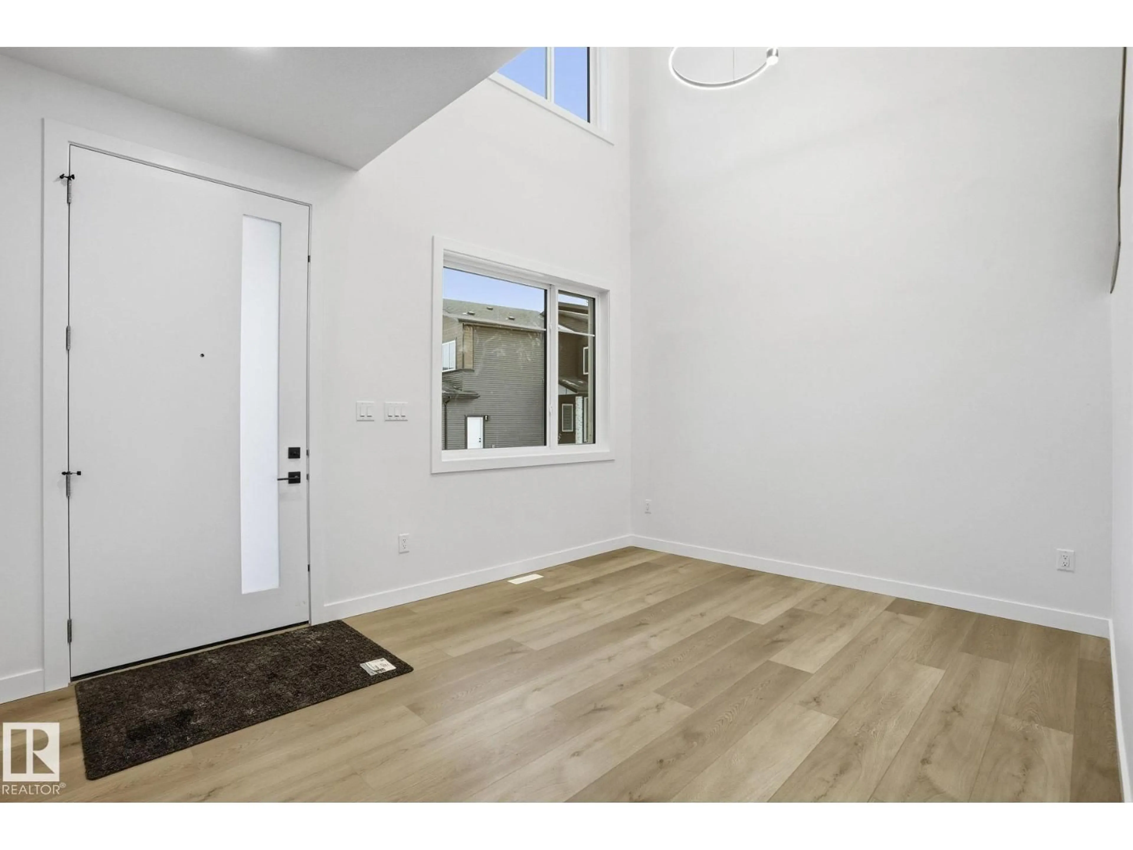 Indoor entryway for NE - 6408 26 ST, Rural Leduc County Alberta T4X2C1