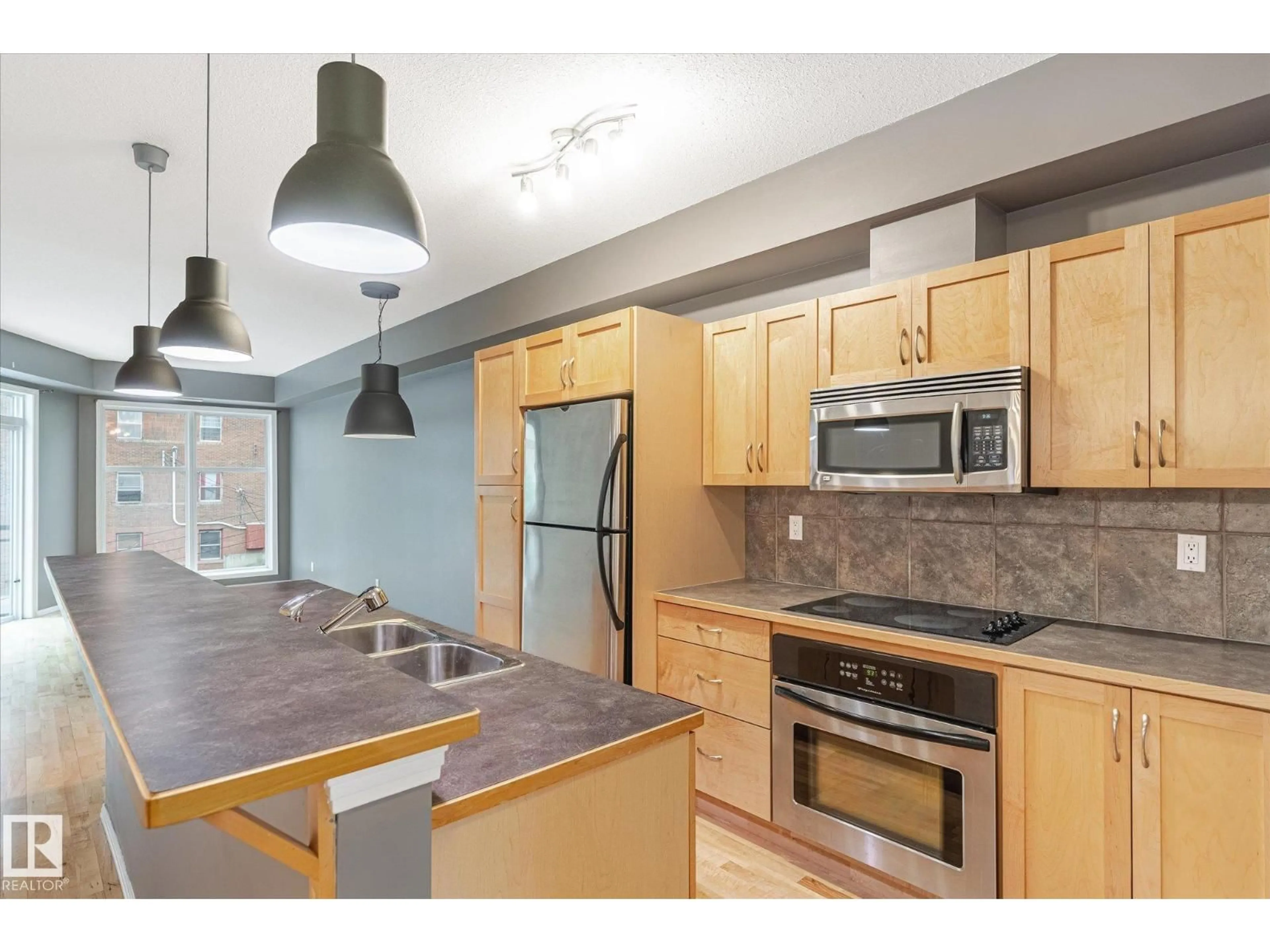 Unknown for 511 10503 98 AV NW, Edmonton Alberta T5K0B2