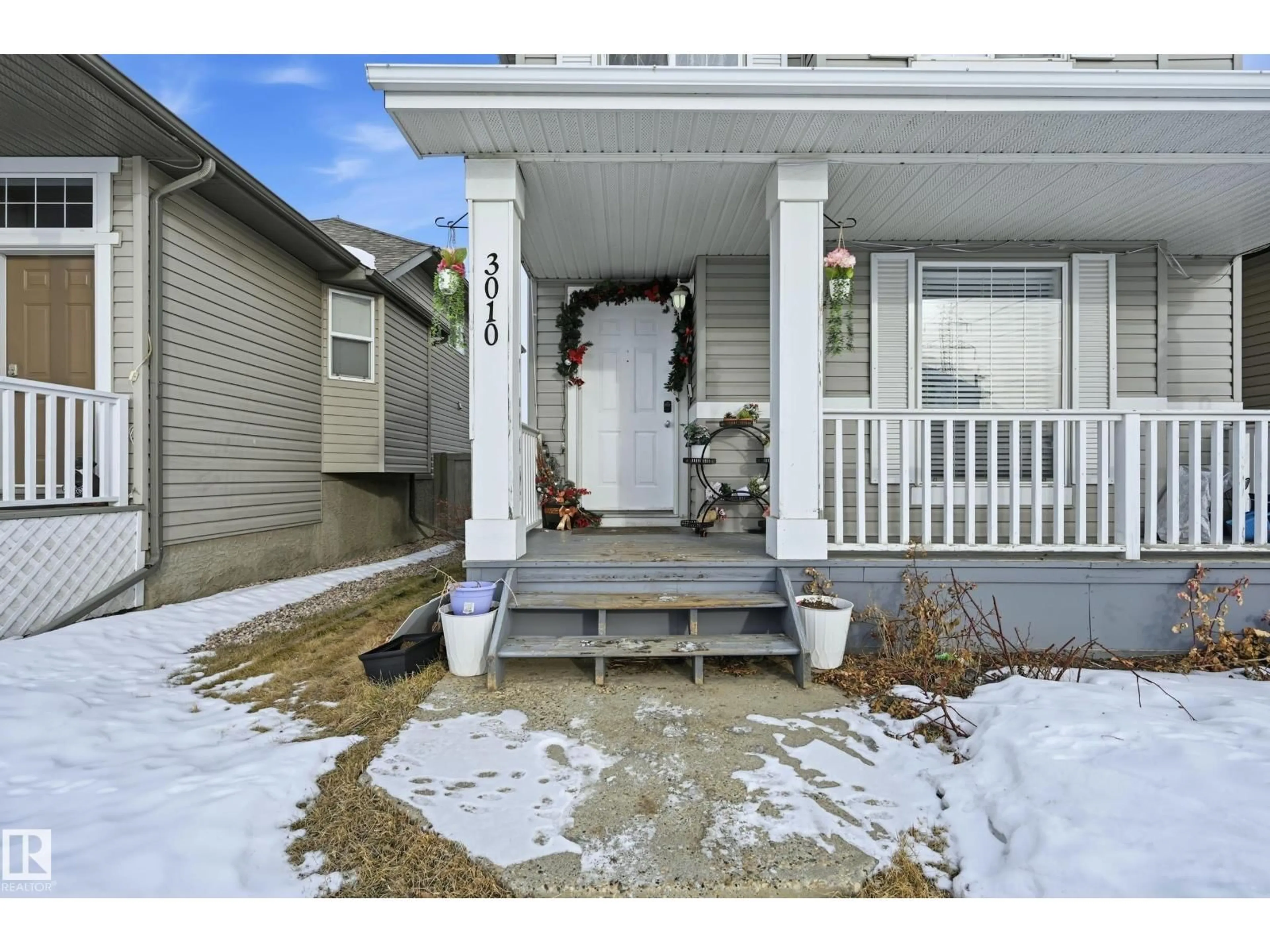 Unknown for 3010 32 AV NW, Edmonton Alberta T6T1X1