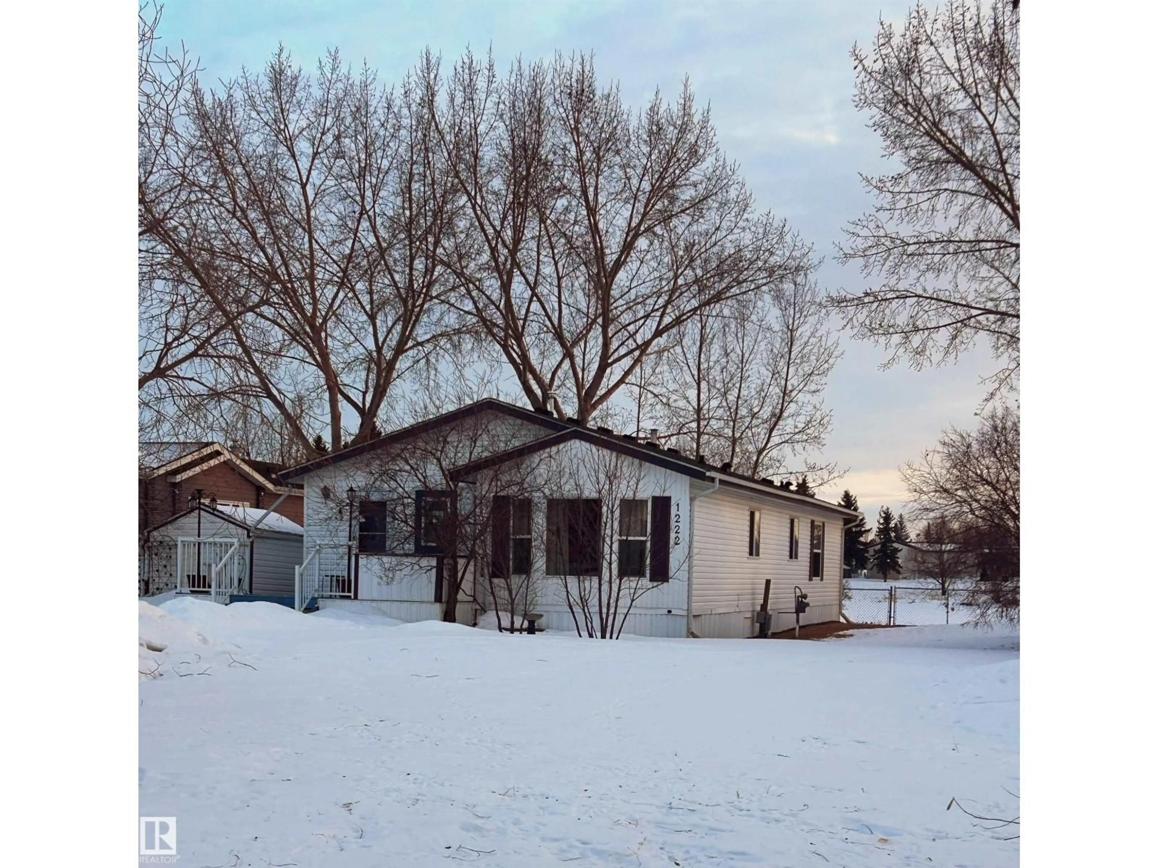 Shed for 53222 - 1222 RR 272, Rural Parkland County Alberta T7X4K4
