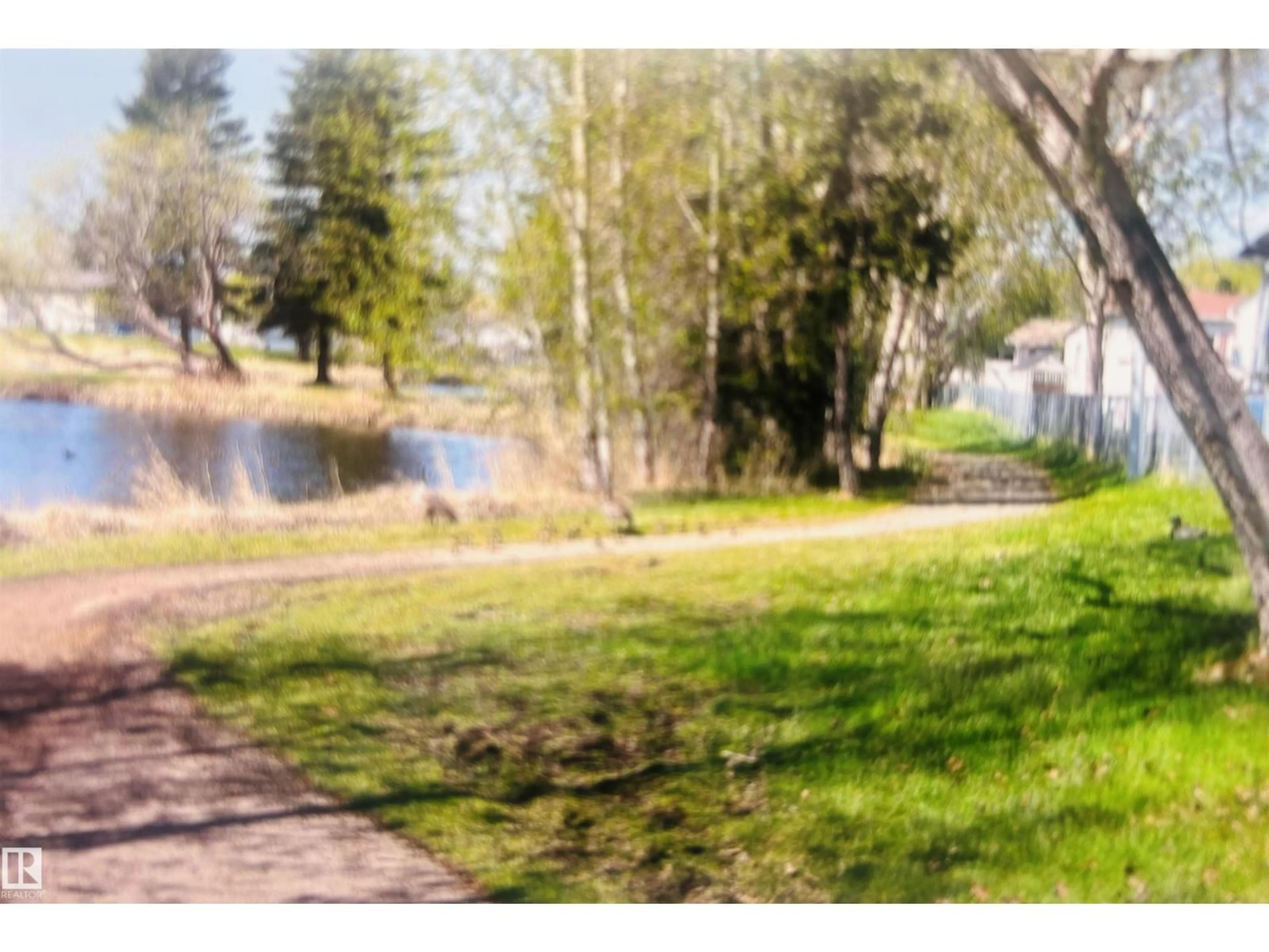 Blurry image for 53222 - 1222 RR 272, Rural Parkland County Alberta T7X4K4