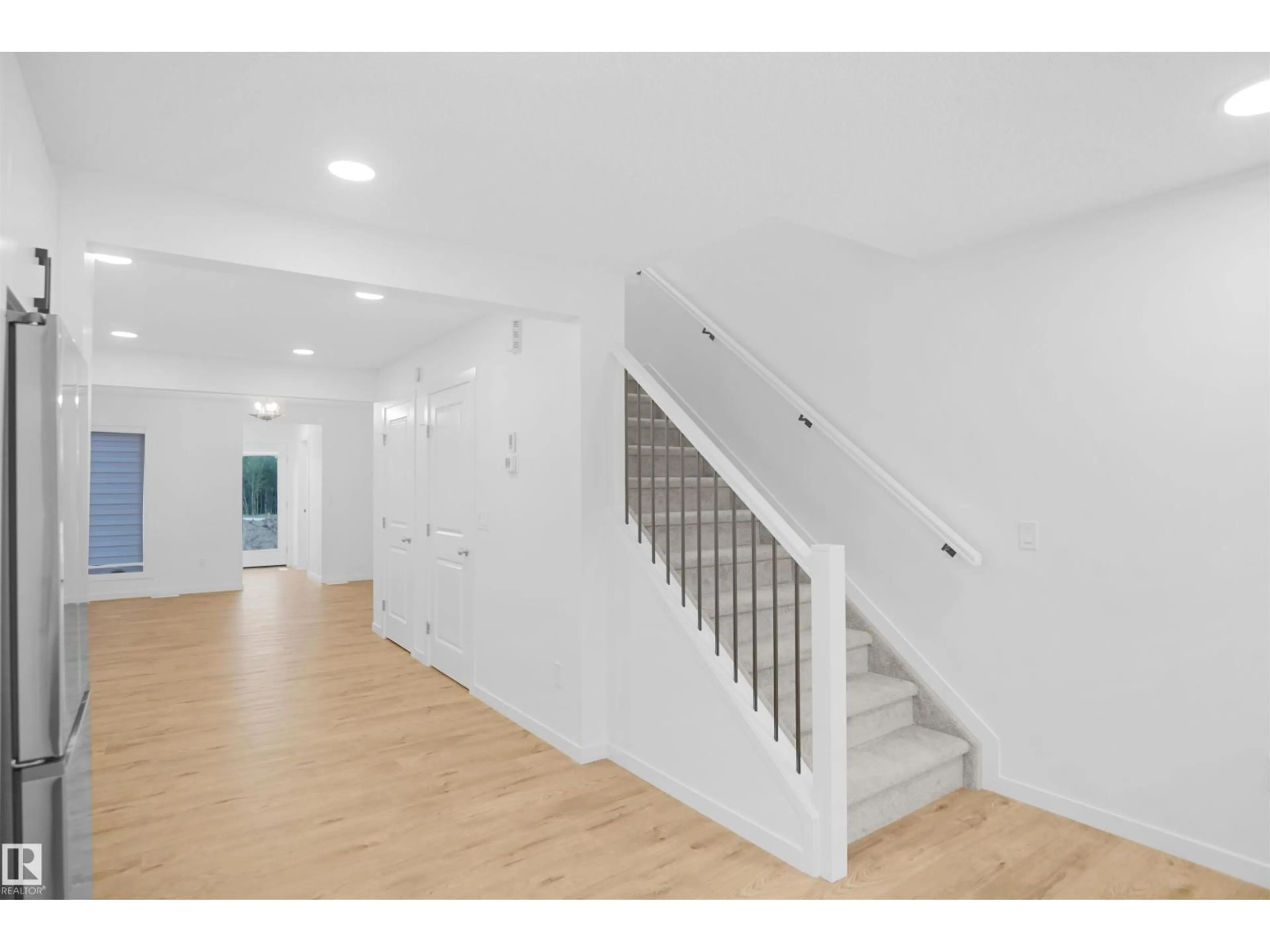 Stairs for 4362 KINGLET DR, Edmonton Alberta T5S0T1