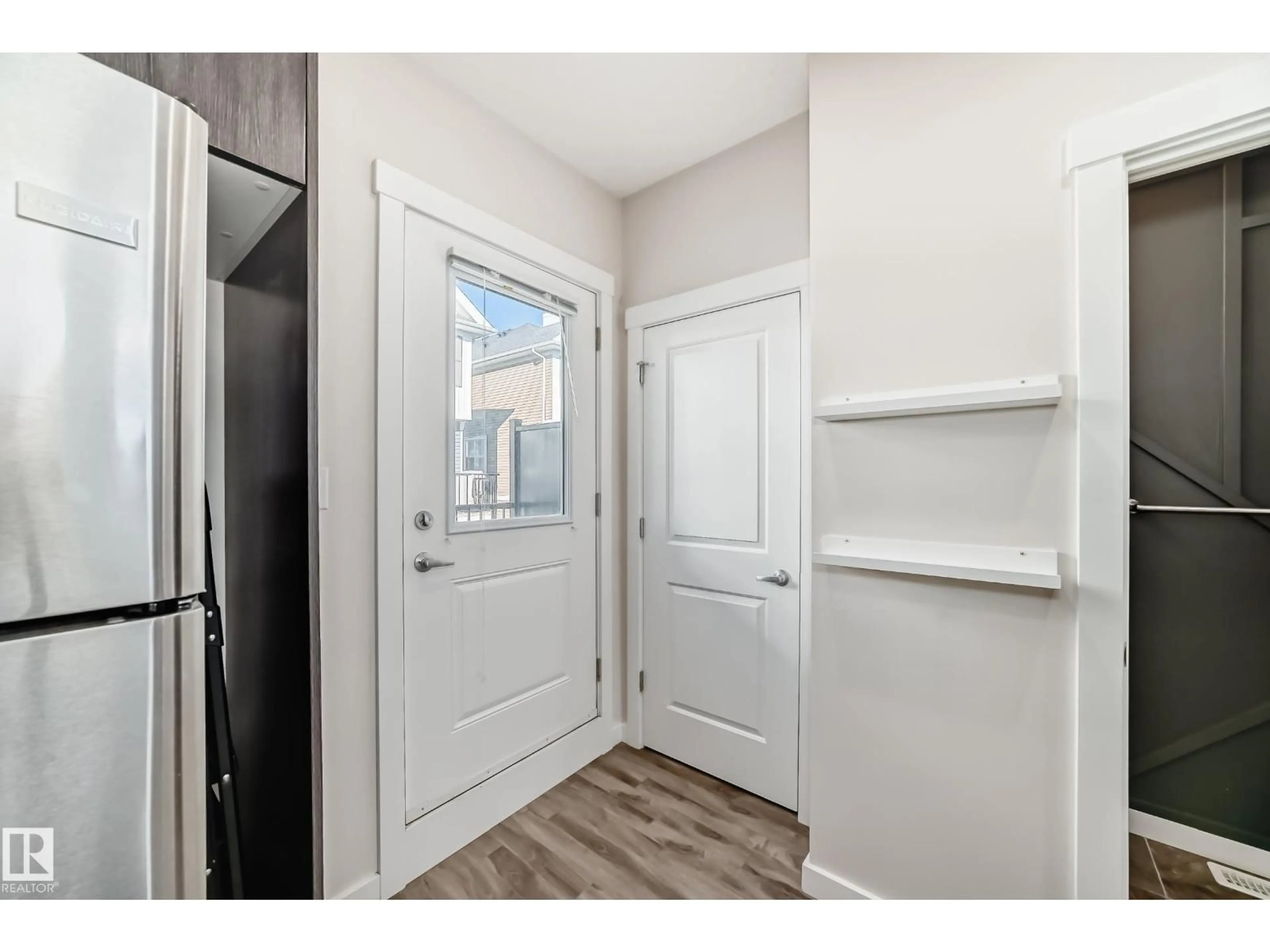 Indoor entryway for 903 - 60 CRYSTALLINA NERA WY, Edmonton Alberta T5Z0N6