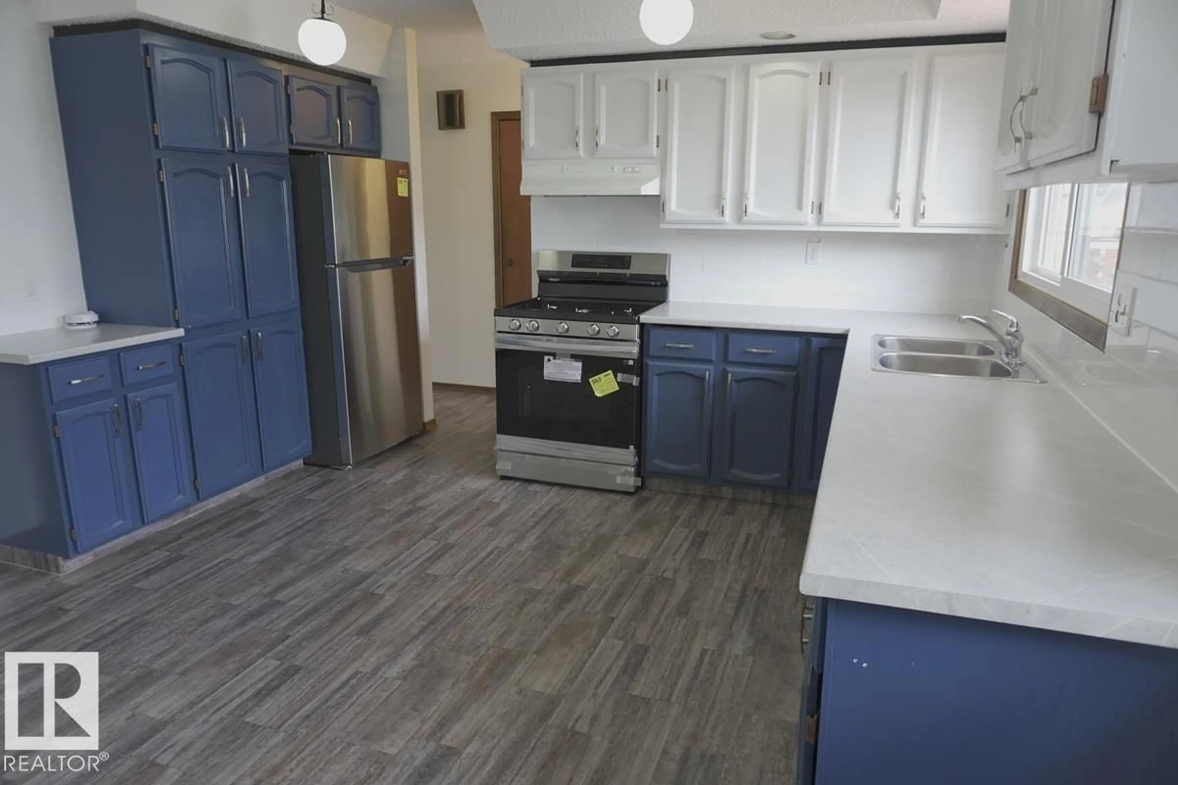 Unknown for 13011 123 ST, Edmonton Alberta T5J0J8