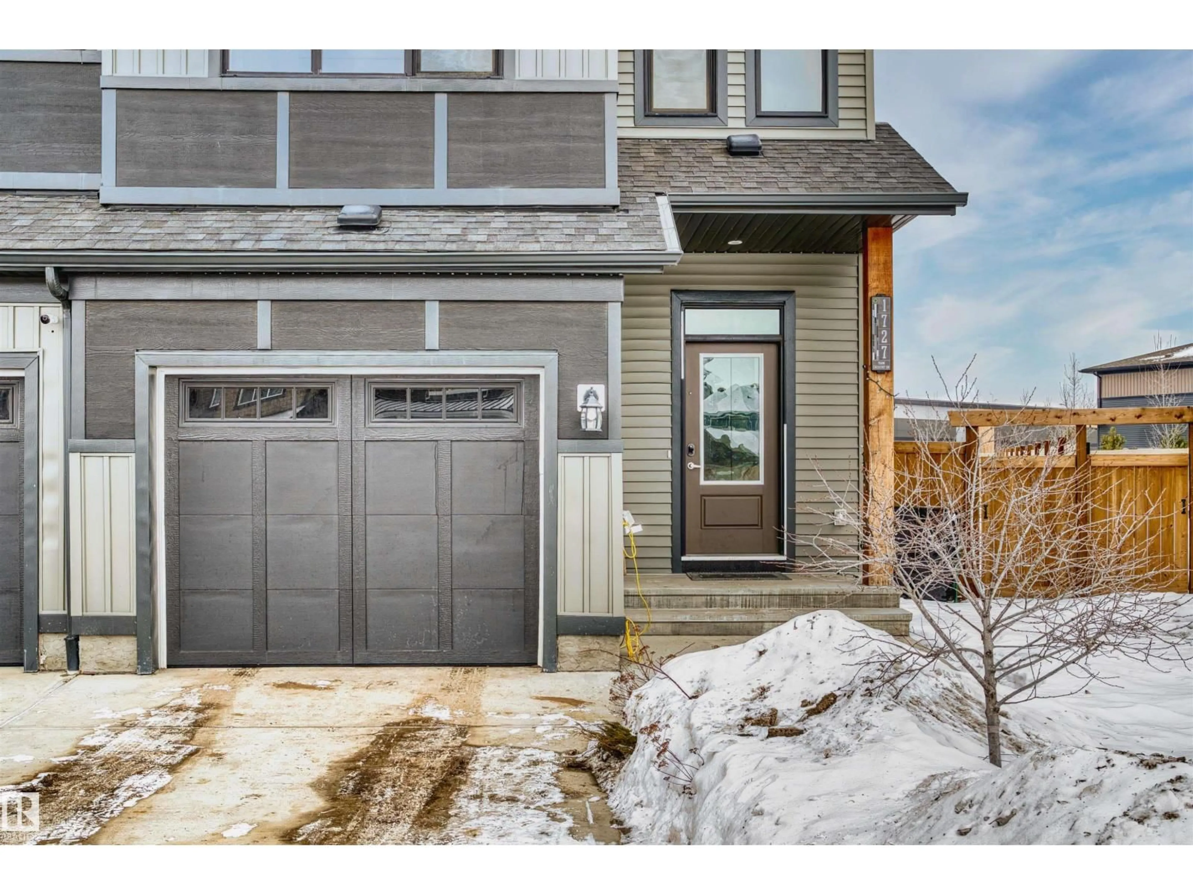 Unknown for 1727 PLUM CR, Edmonton Alberta T6X2Z8