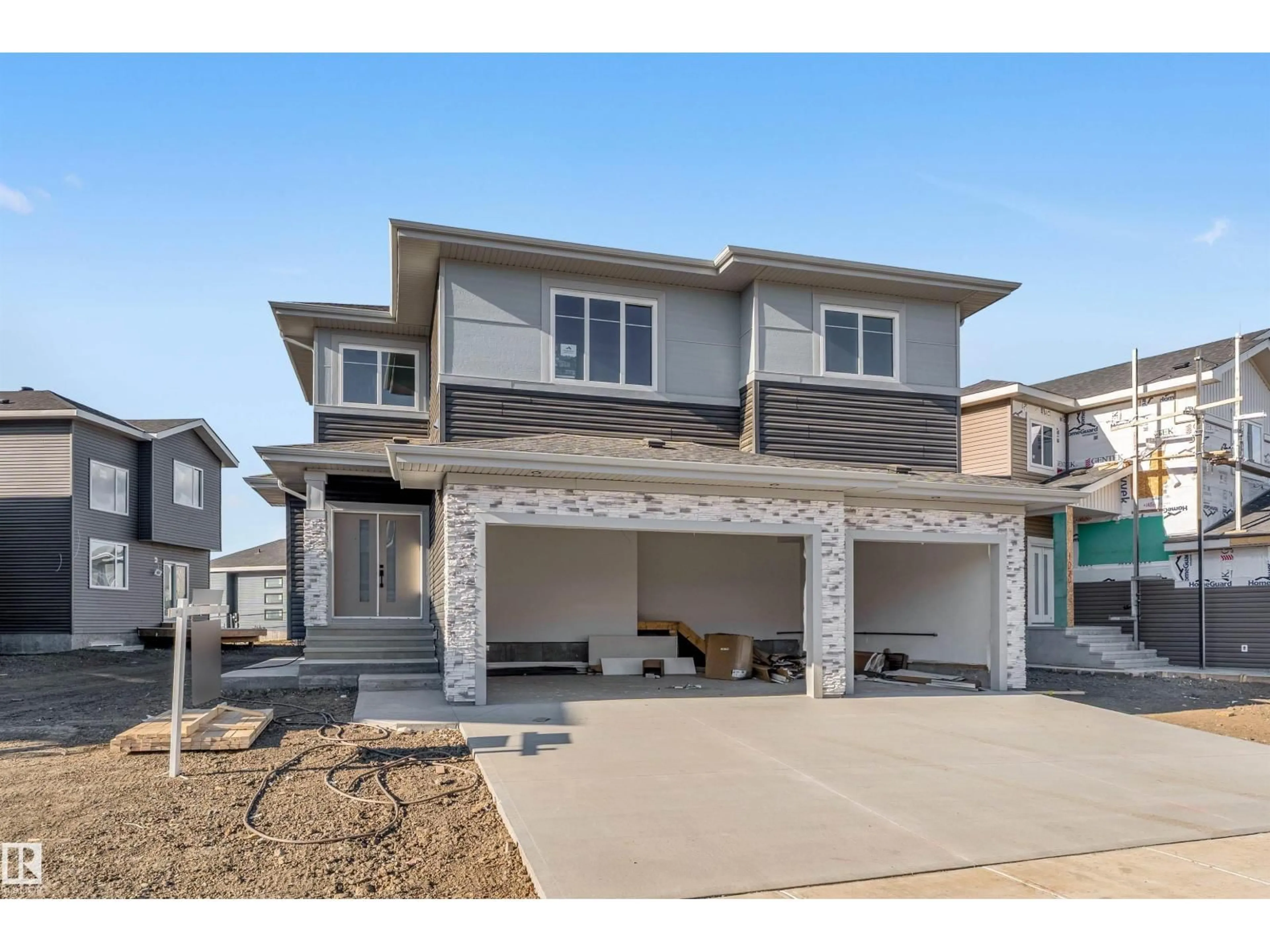 Home with vinyl exterior material, street for 105 ELDRIDGE POINT, St. Albert Alberta T8N8C3