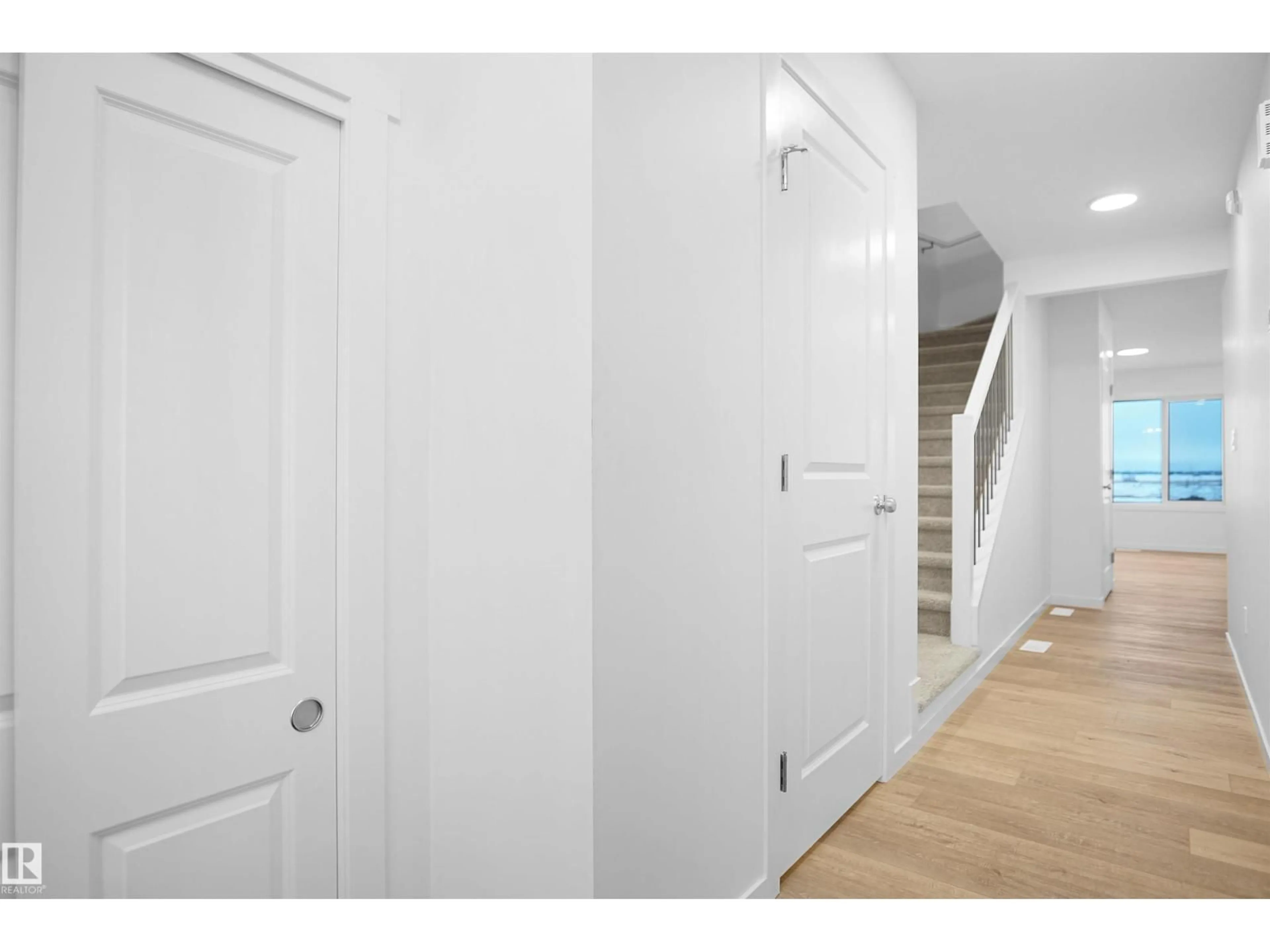 Indoor entryway for #29 - 1430 ASTER WY, Edmonton Alberta T6T2N8