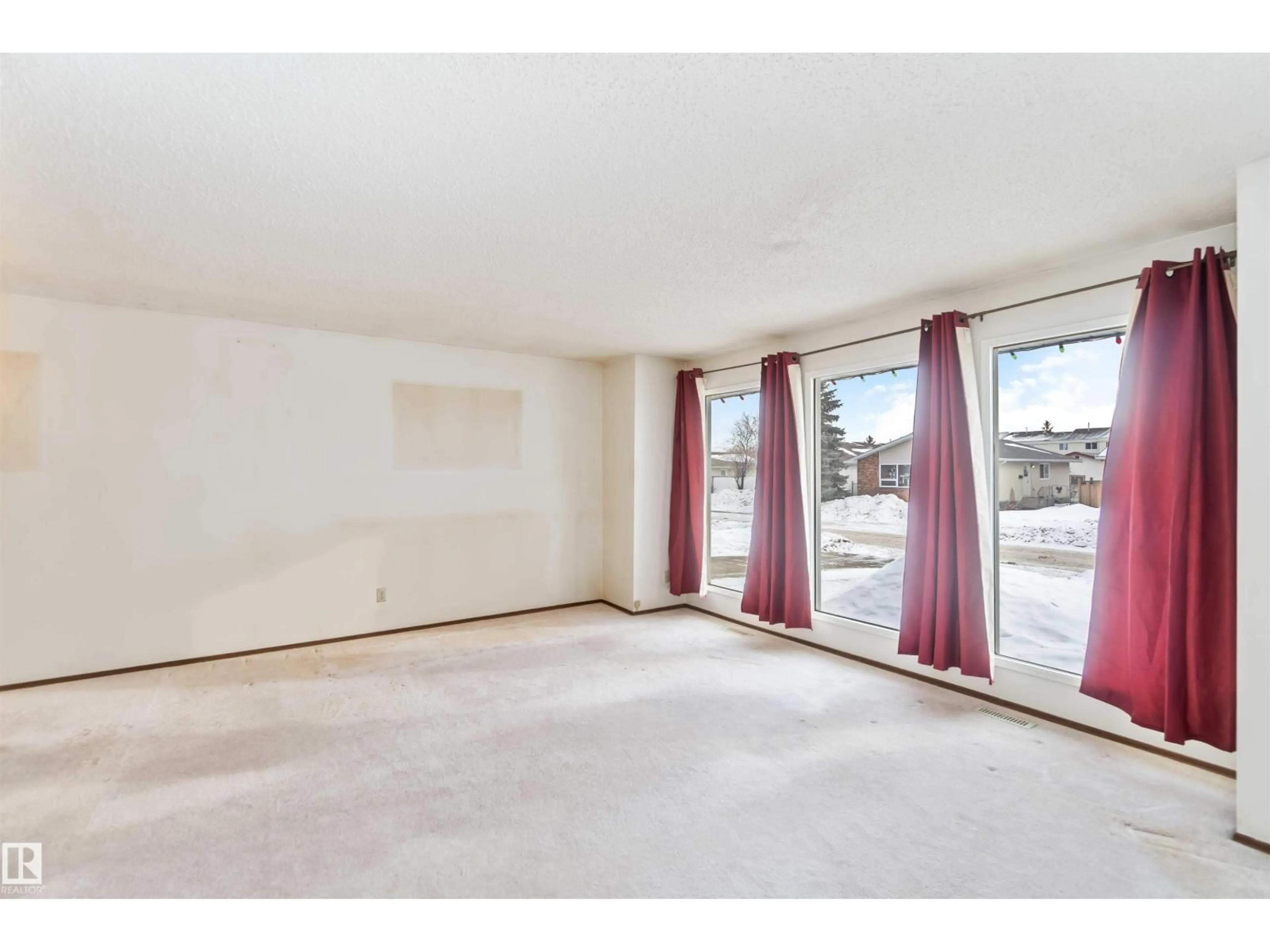 A pic of a room for 4130 134A AV, Edmonton Alberta T5A2N5