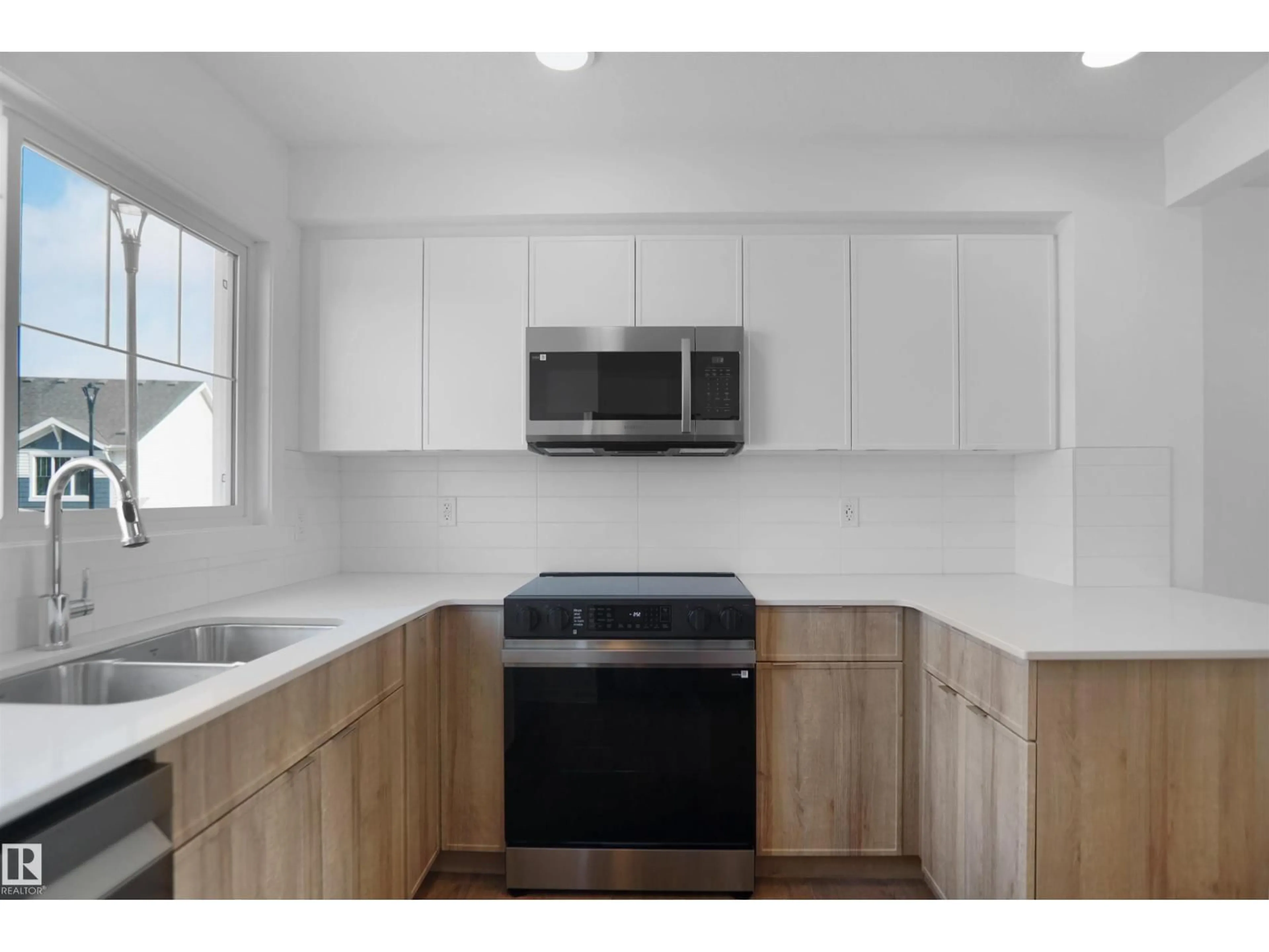 Standard kitchen, unknown for 531 - 10 MERLIN LD, Edmonton Alberta T5S0L9