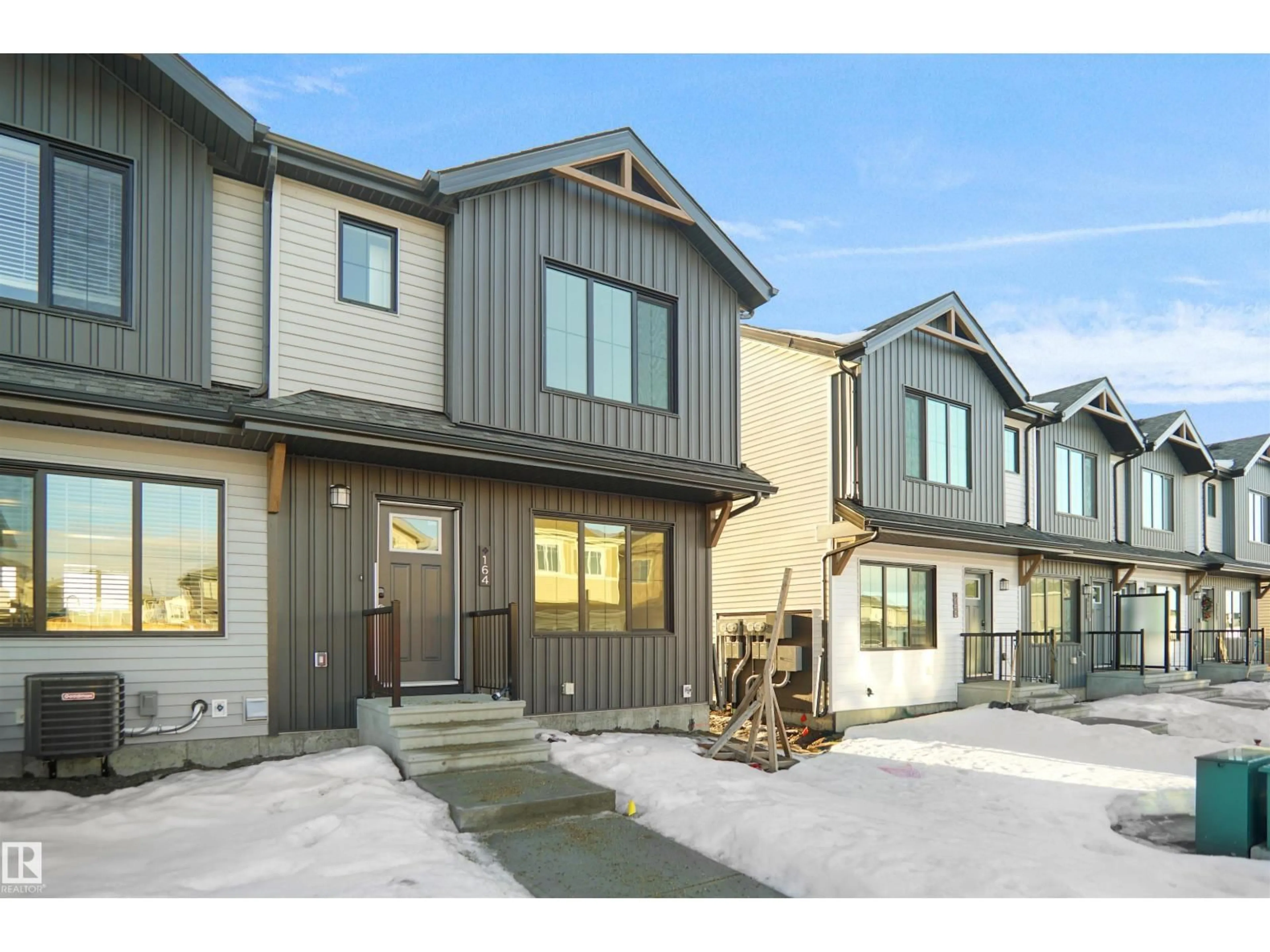 Home with vinyl exterior material, street for 174 FICUS, Fort Saskatchewan Alberta T8L0Z6