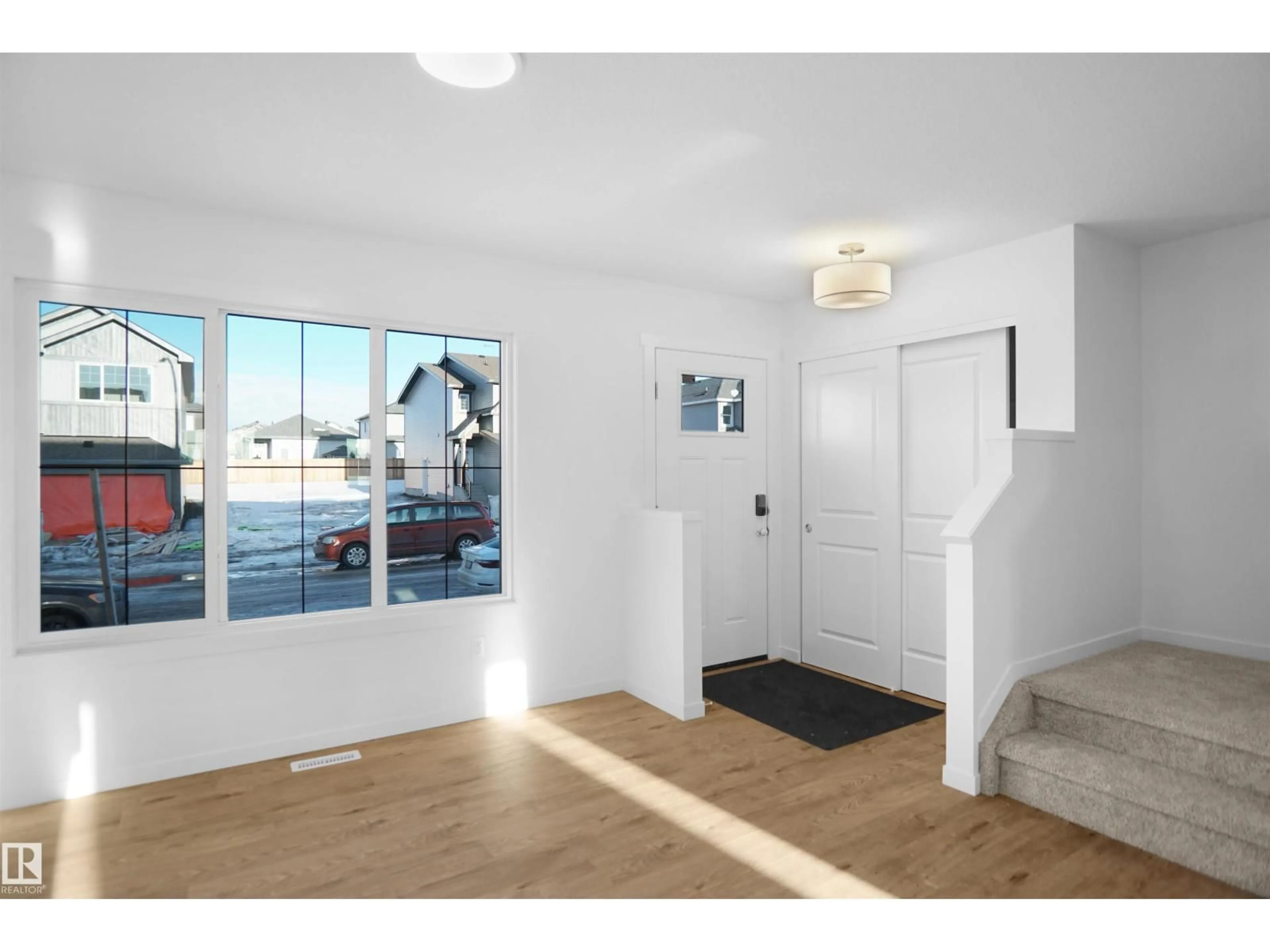 Indoor entryway for 174 FICUS, Fort Saskatchewan Alberta T8L0Z6