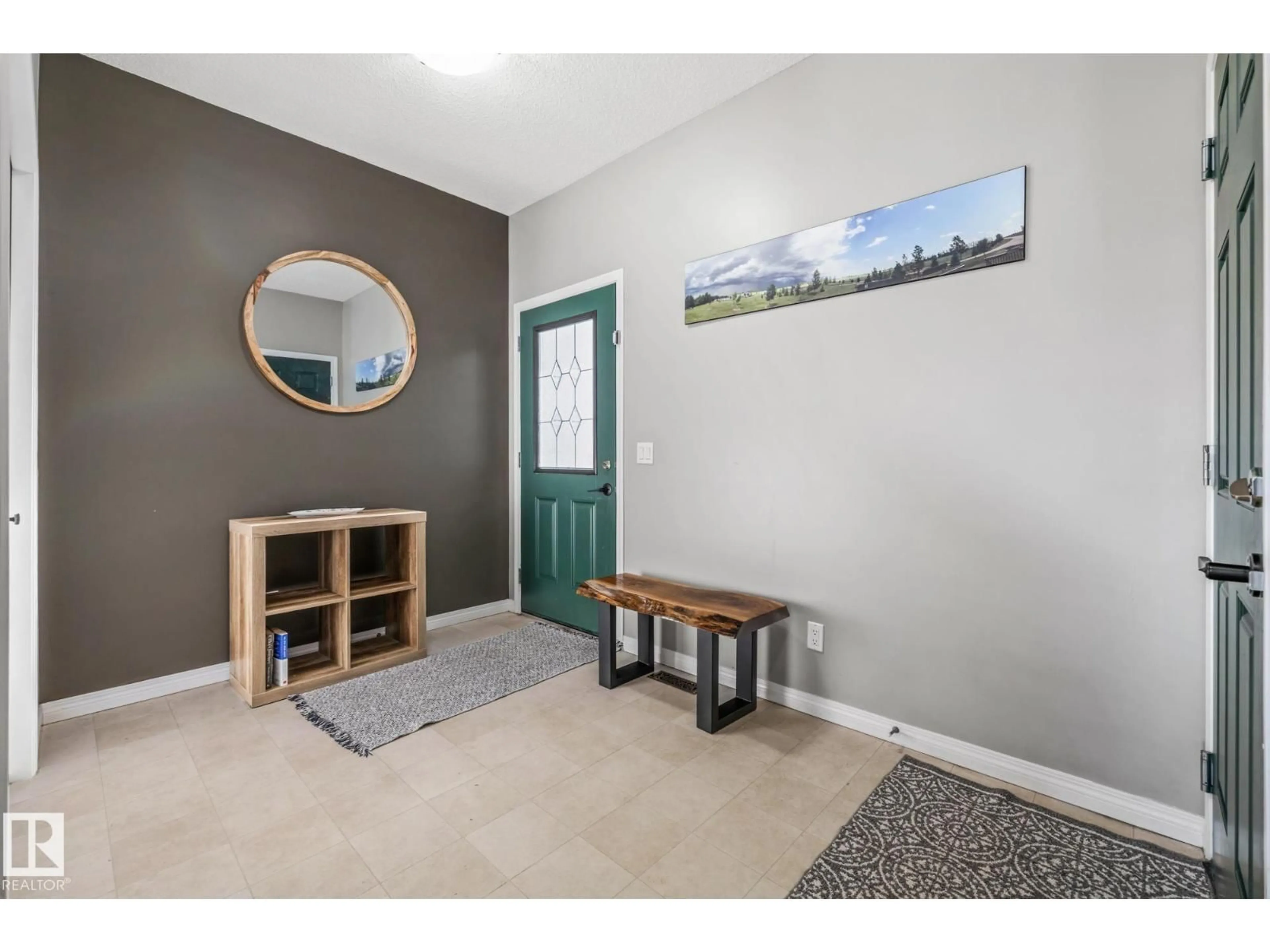 Indoor entryway for 5846 ANTHONY CR, Edmonton Alberta T6W3H5