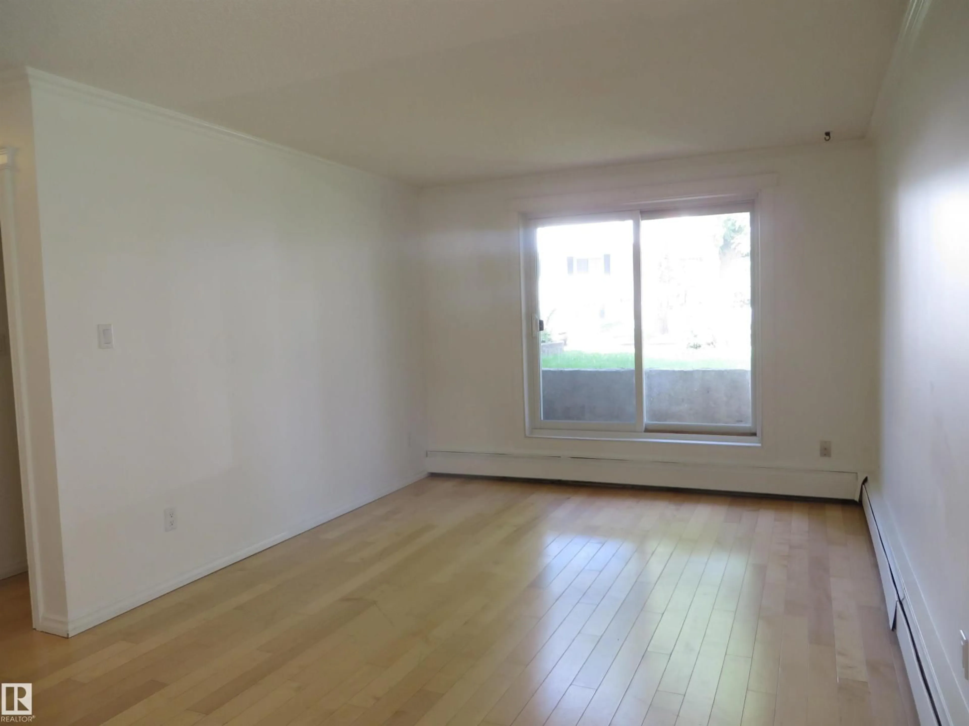 A pic of a room for #102 - 10547 83 AV, Edmonton Alberta T6E2E1