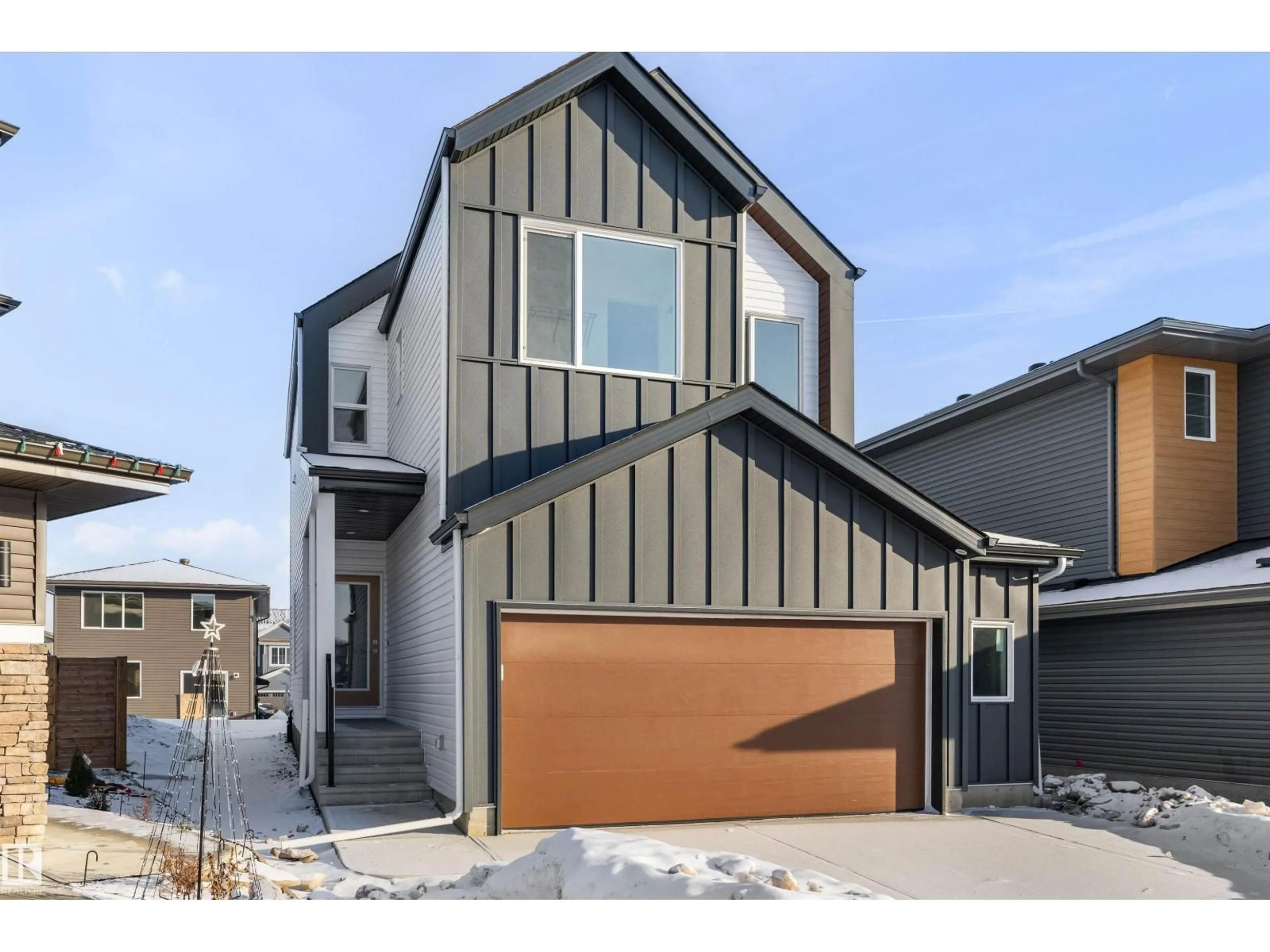 Home with vinyl exterior material, street for NE - 17349 6A ST, Edmonton Alberta T5Y4E9