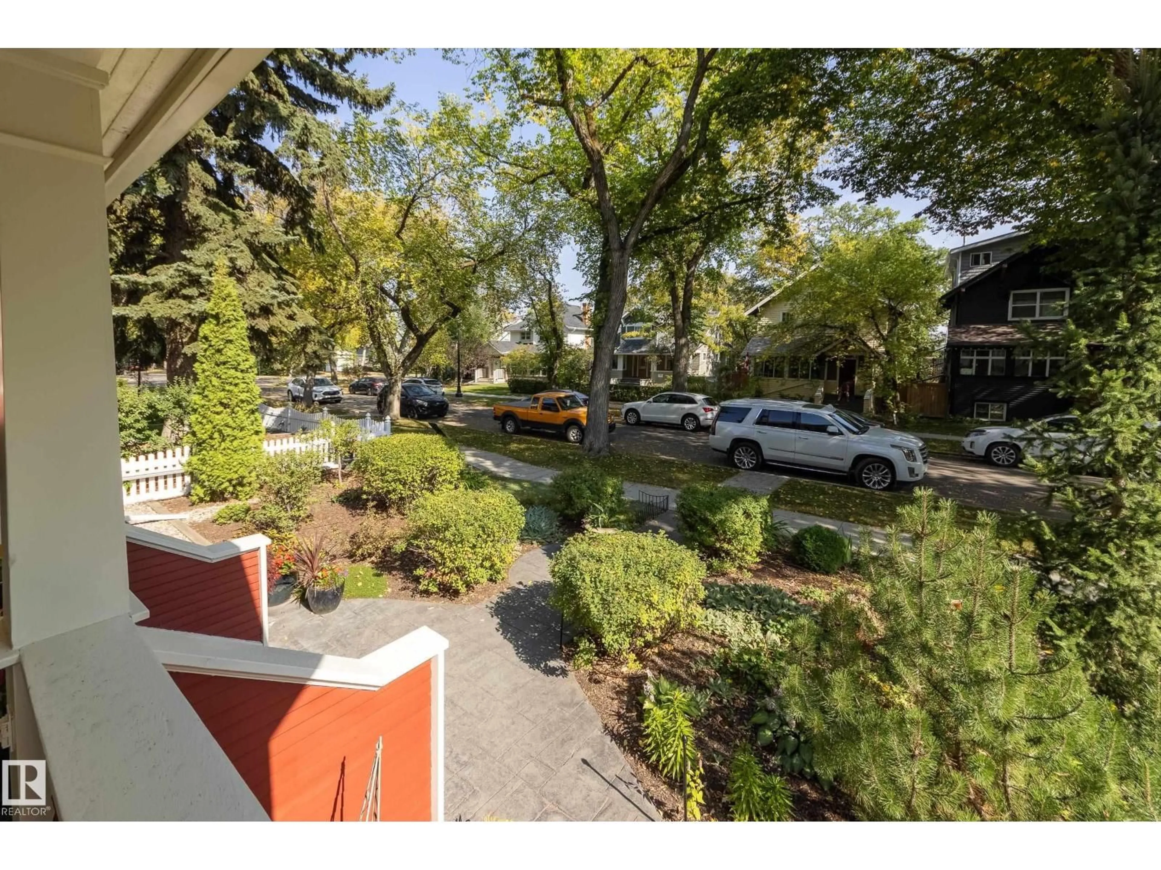 Patio, street for 10828 125 ST, Edmonton Alberta T5M0L4