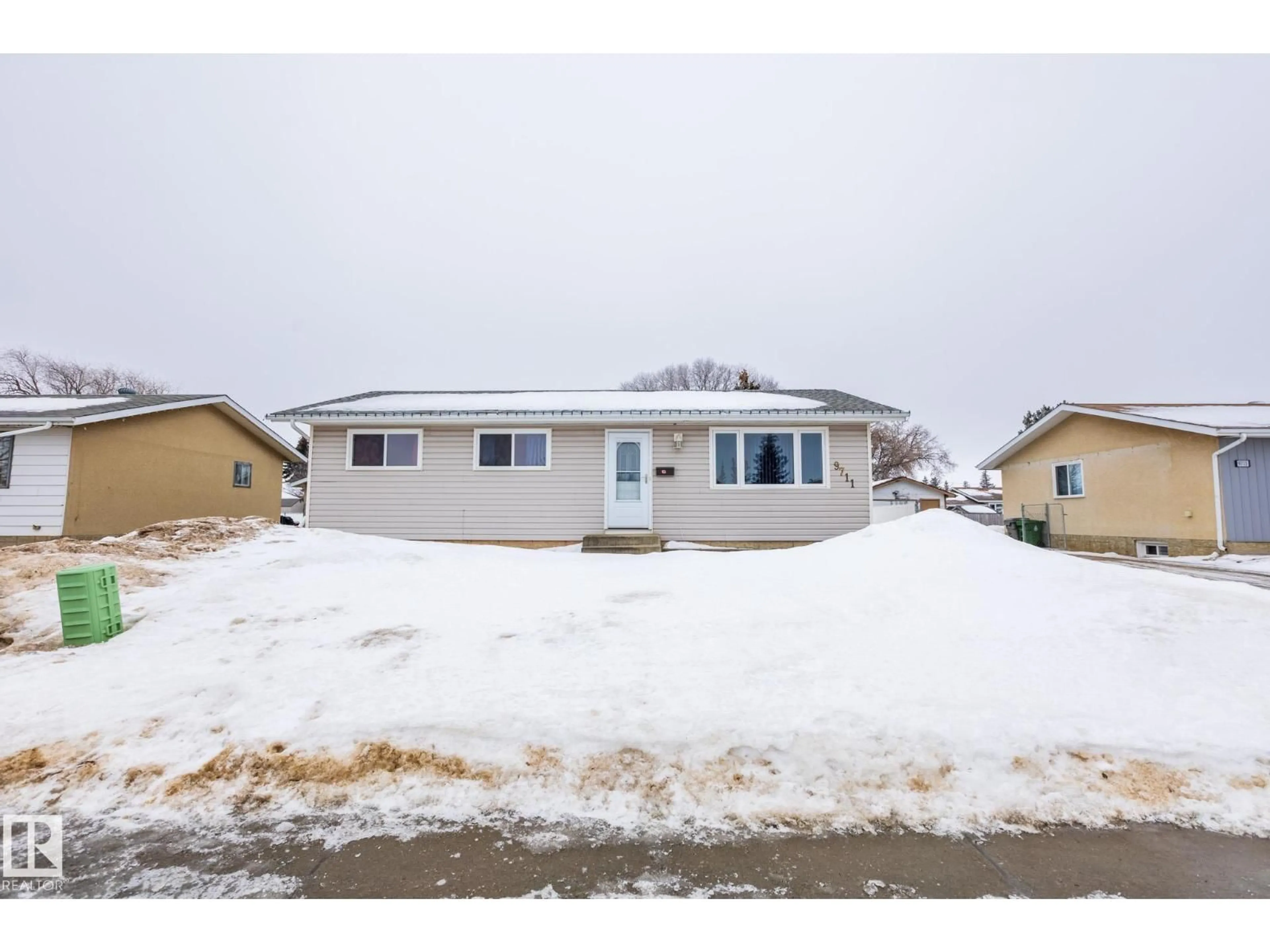 Unknown for 9711 100 AV, Morinville Alberta T8R1G6