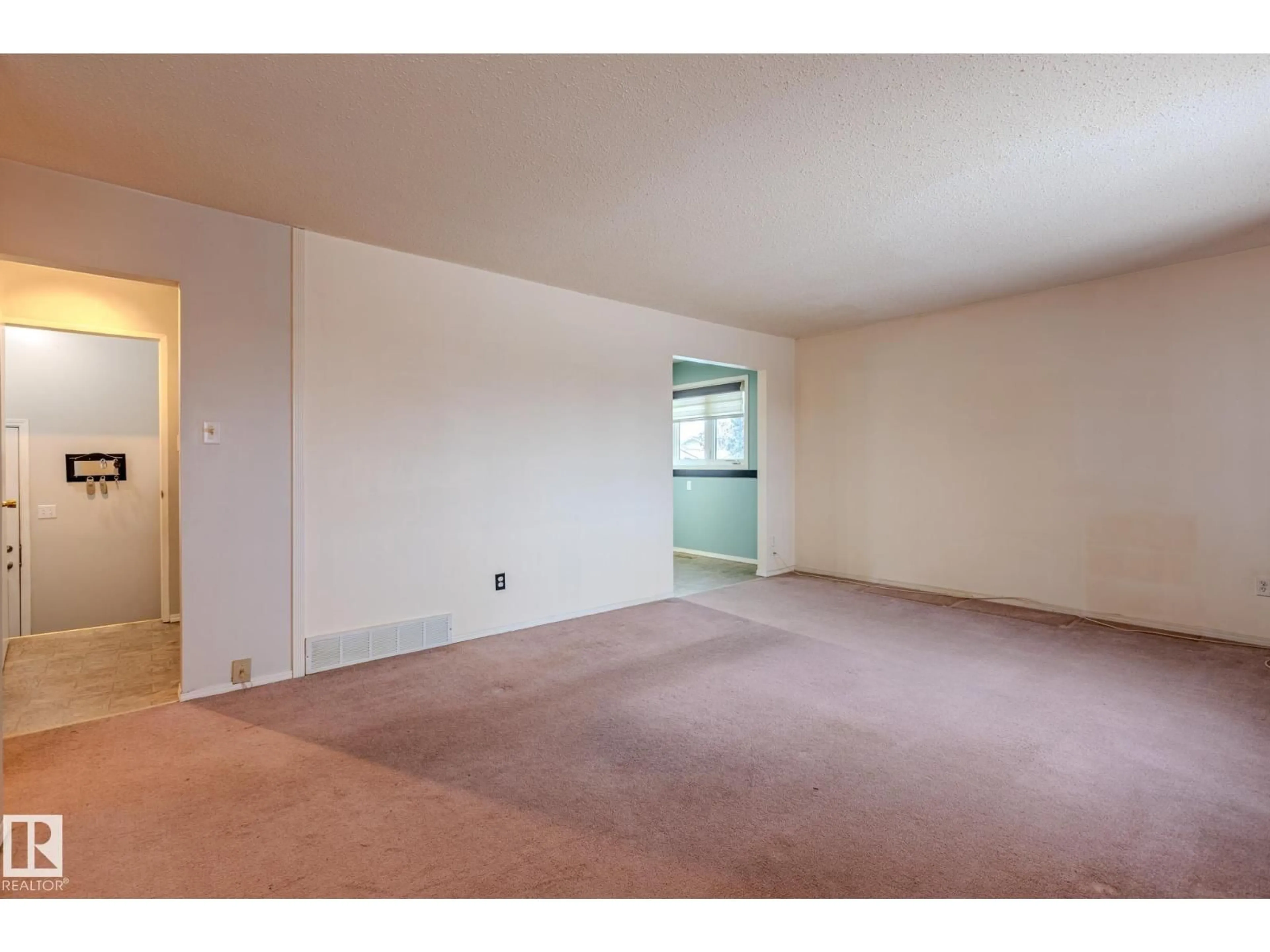 A pic of a room for 9711 100 AV, Morinville Alberta T8R1G6