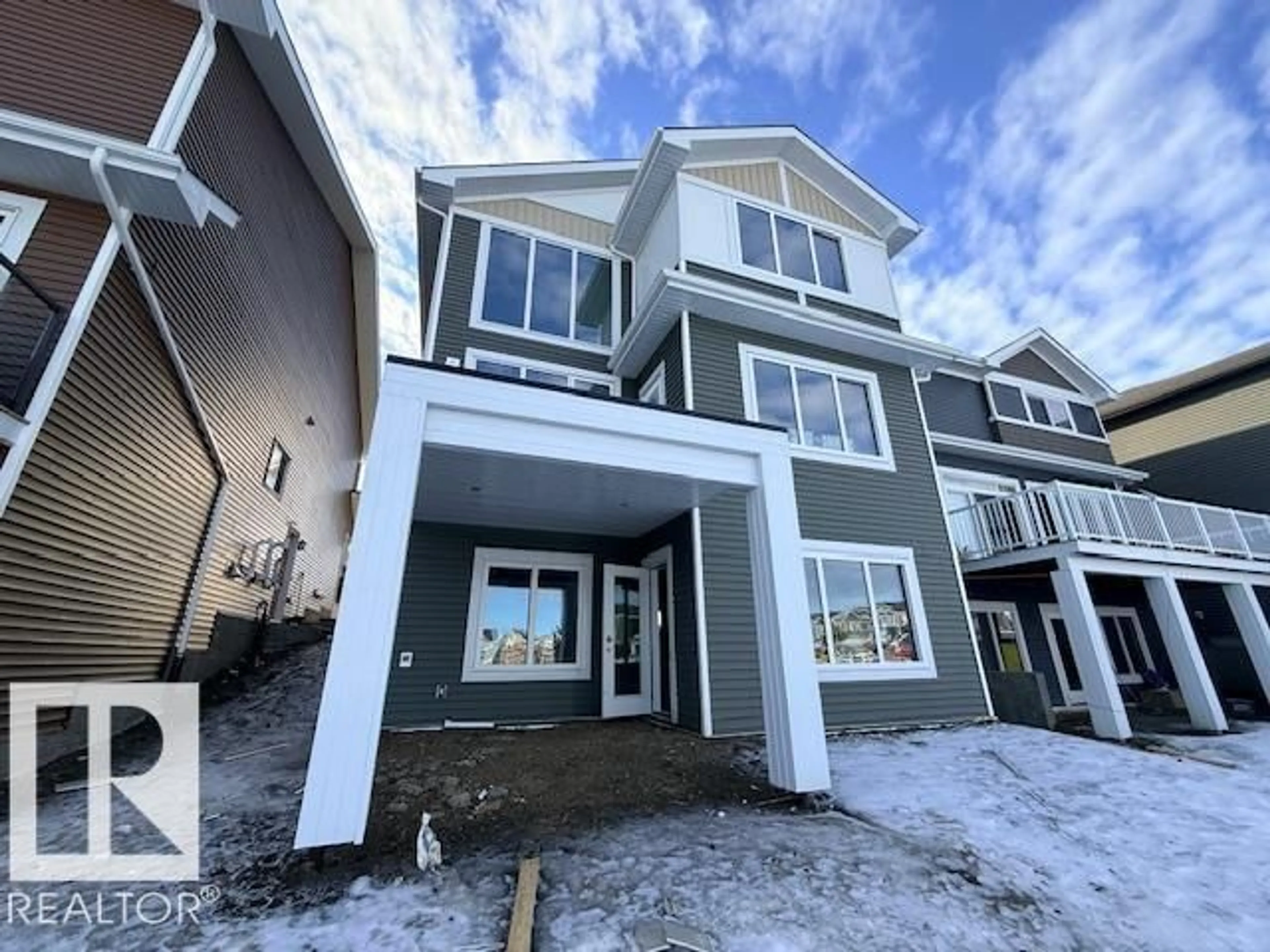 Home with vinyl exterior material, mountain view for SW - 16716 34 AV, Edmonton Alberta T6W5M1