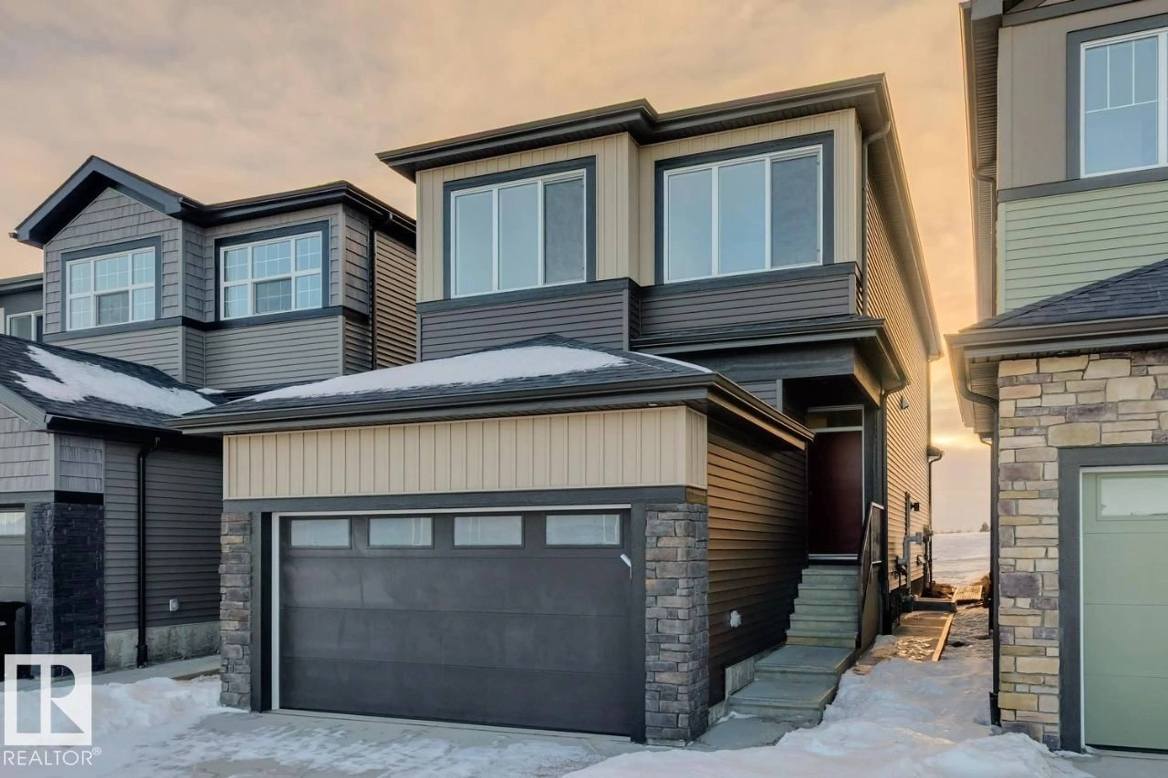 Home with vinyl exterior material, street for 22923 80 AV, Edmonton Alberta T5T5X7