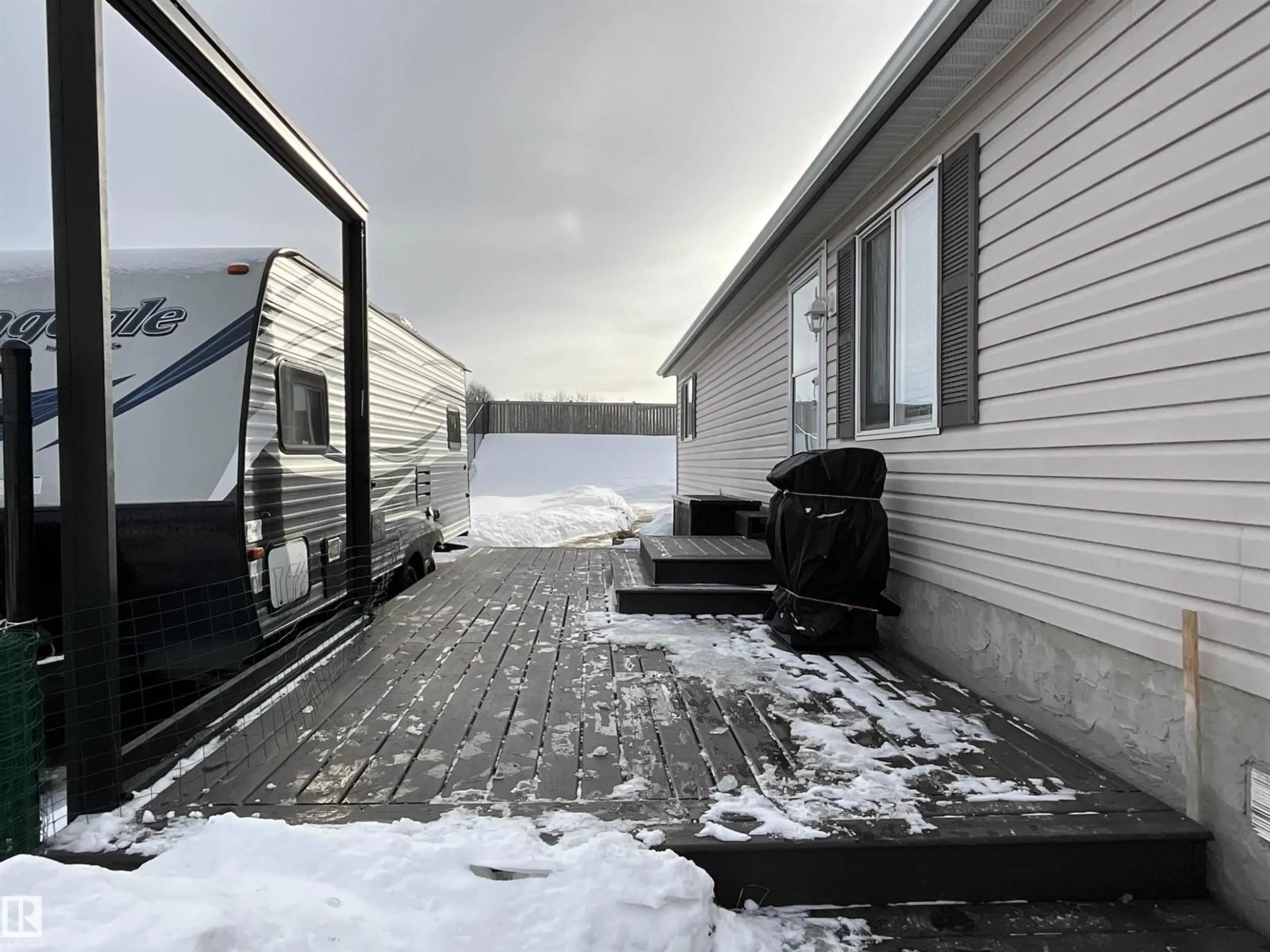 Patio, street for 72 JUTLAND CR, Stony Plain Alberta T7Z0A3