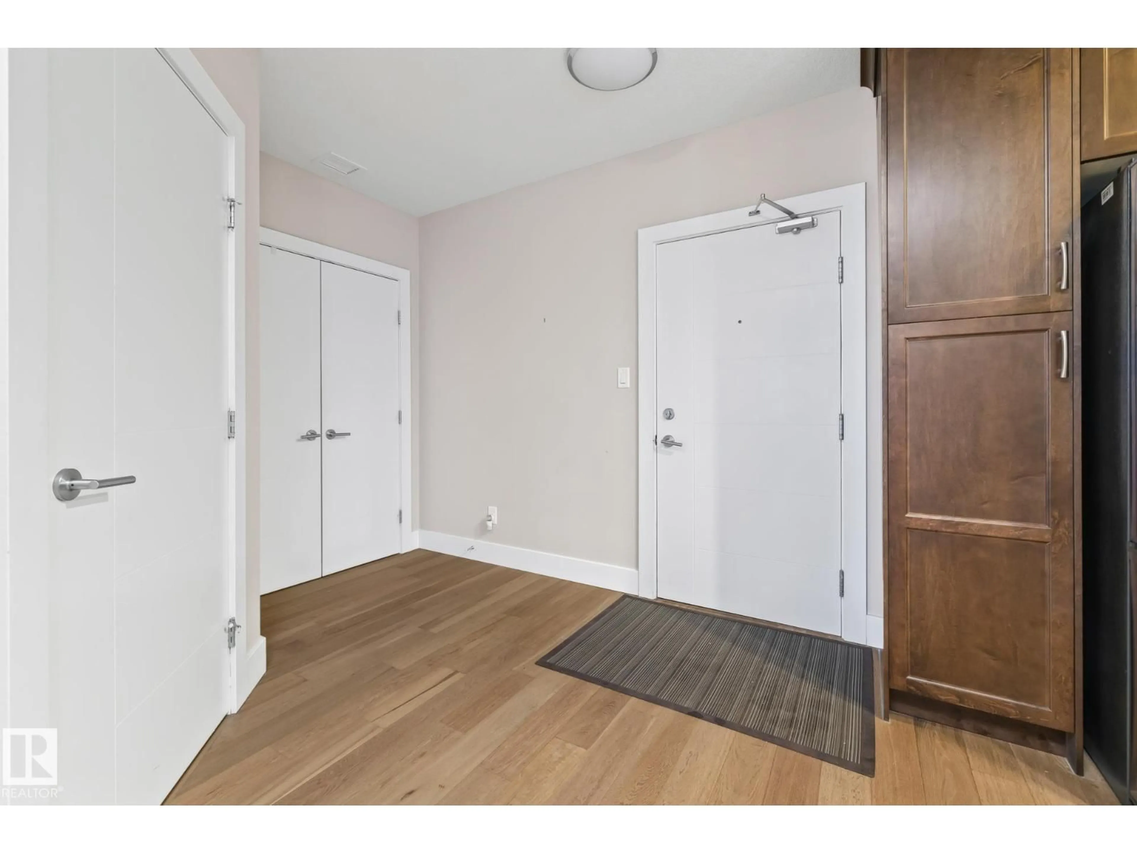 Indoor entryway for #211 - 11080 ELLERSLIE RD, Edmonton Alberta T6W2C2