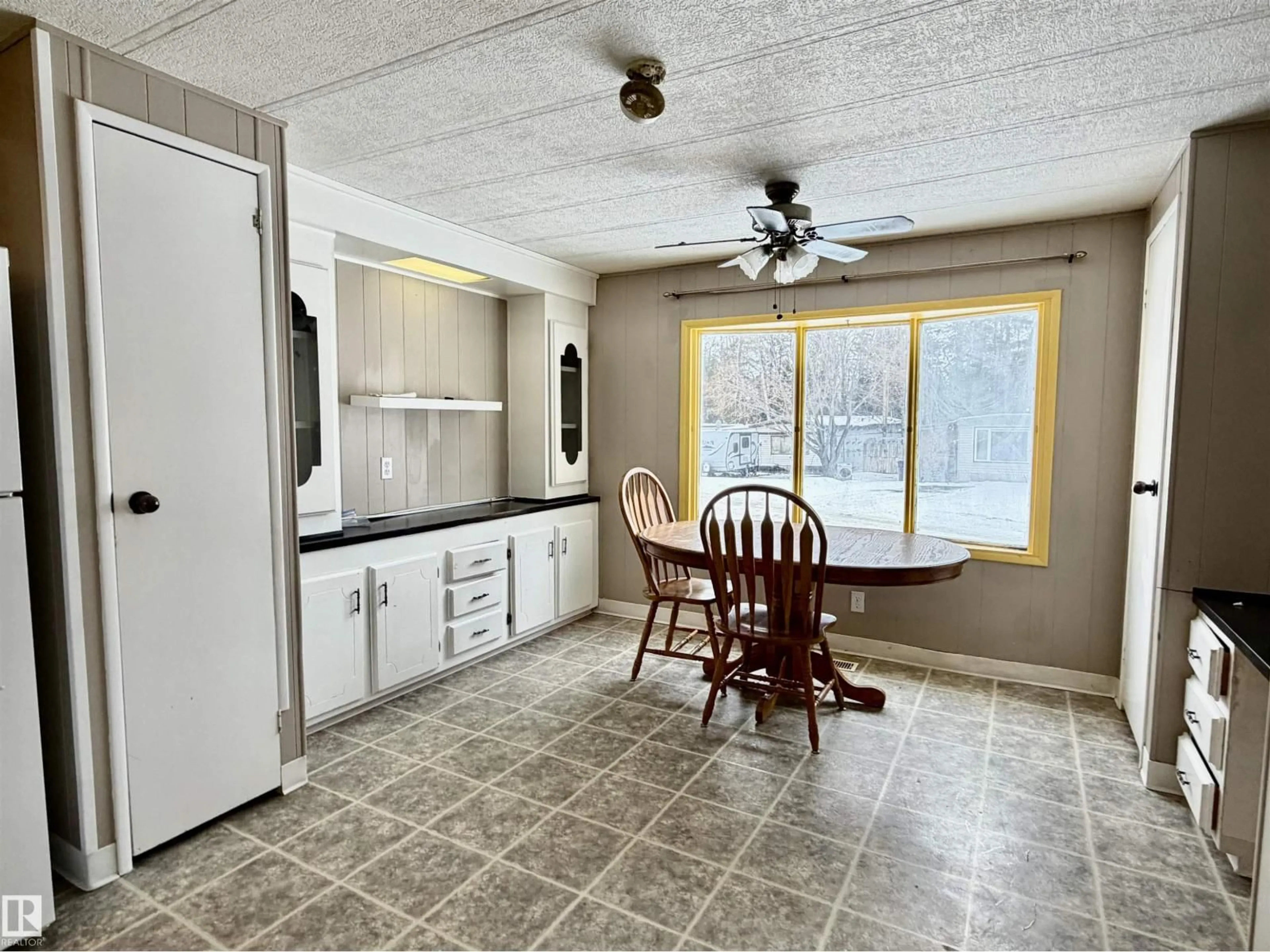 Unknown for 32 5002 56 AV, Drayton Valley Alberta T7A1M5