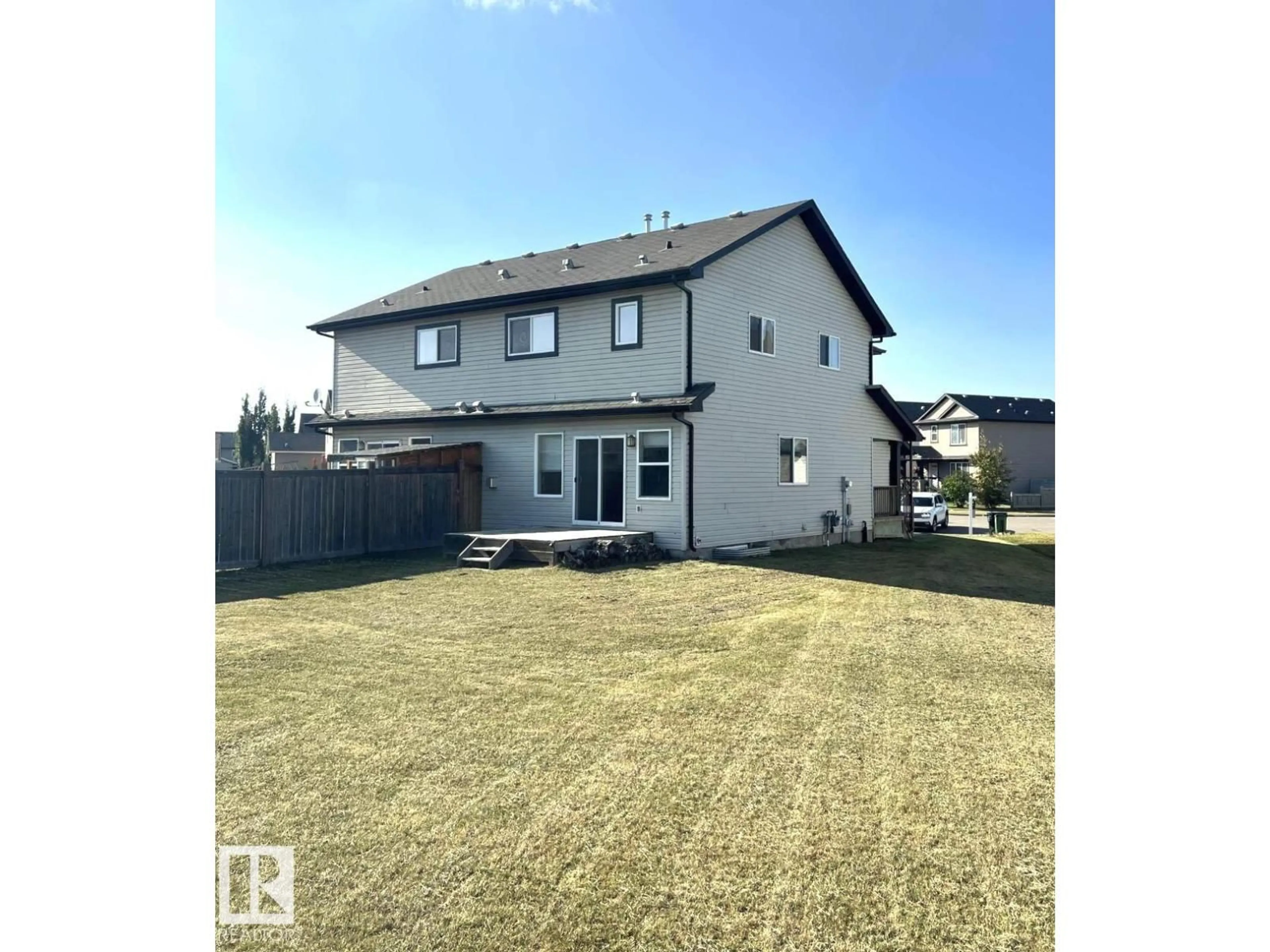 A pic from outside/outdoor area/front of a property/back of a property/a pic from drone, unknown for 3705 11 ST, Edmonton Alberta T6T0E8
