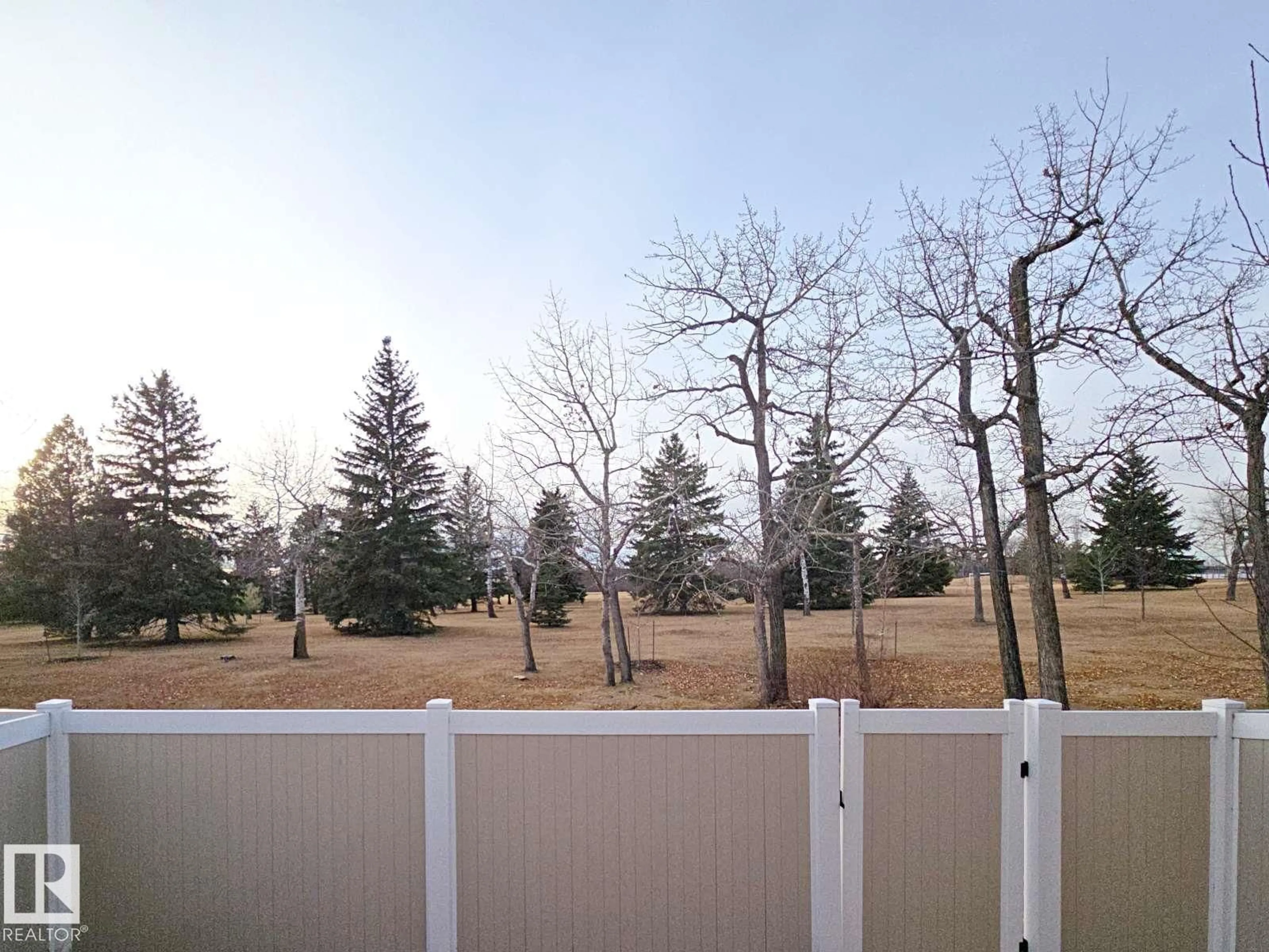 Unknown for 14458 56 ST, Edmonton Alberta T5A3R1