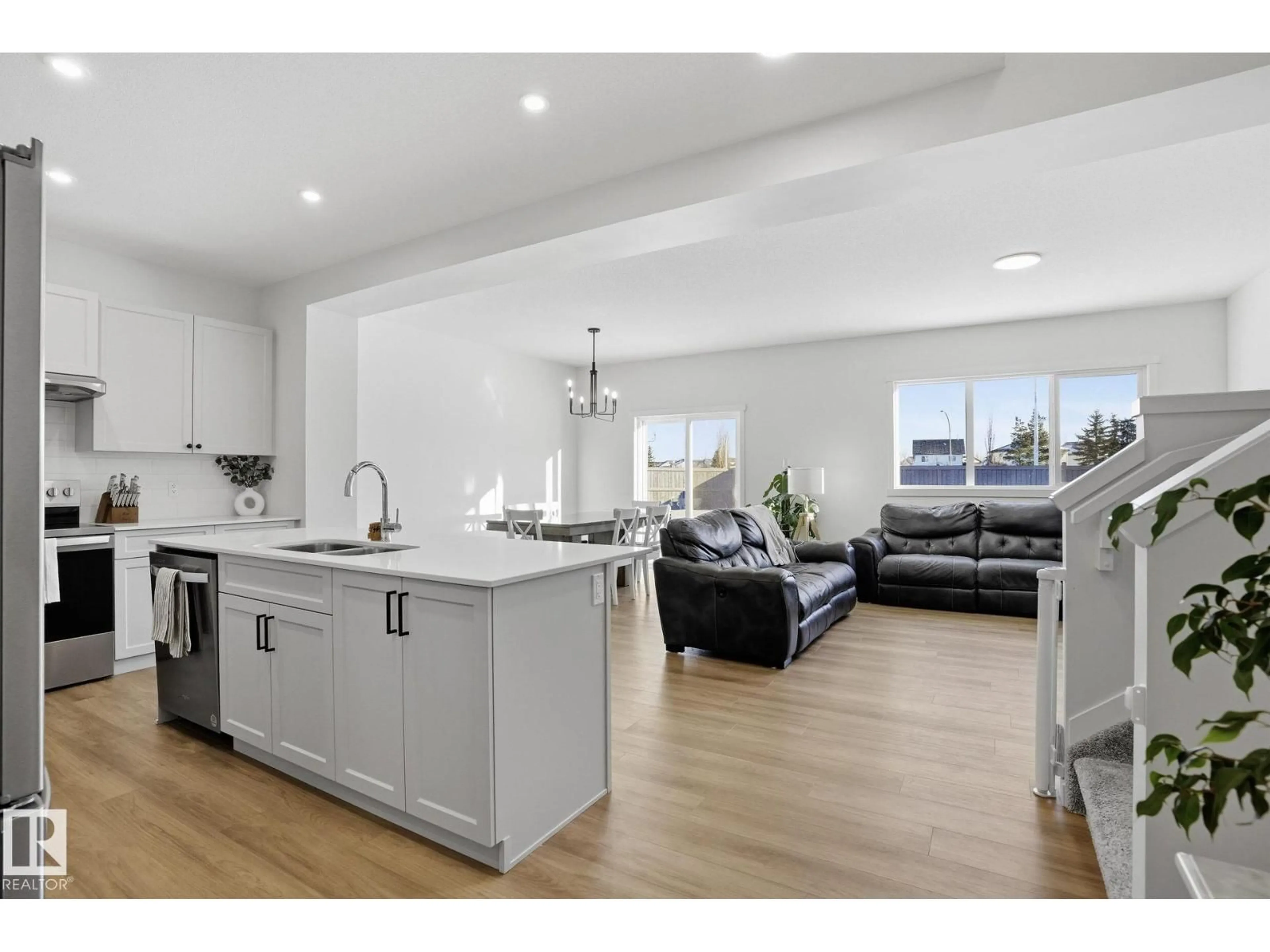 Open concept kitchen, unknown for 21 NETTLE CR, St. Albert Alberta T8N7Z8