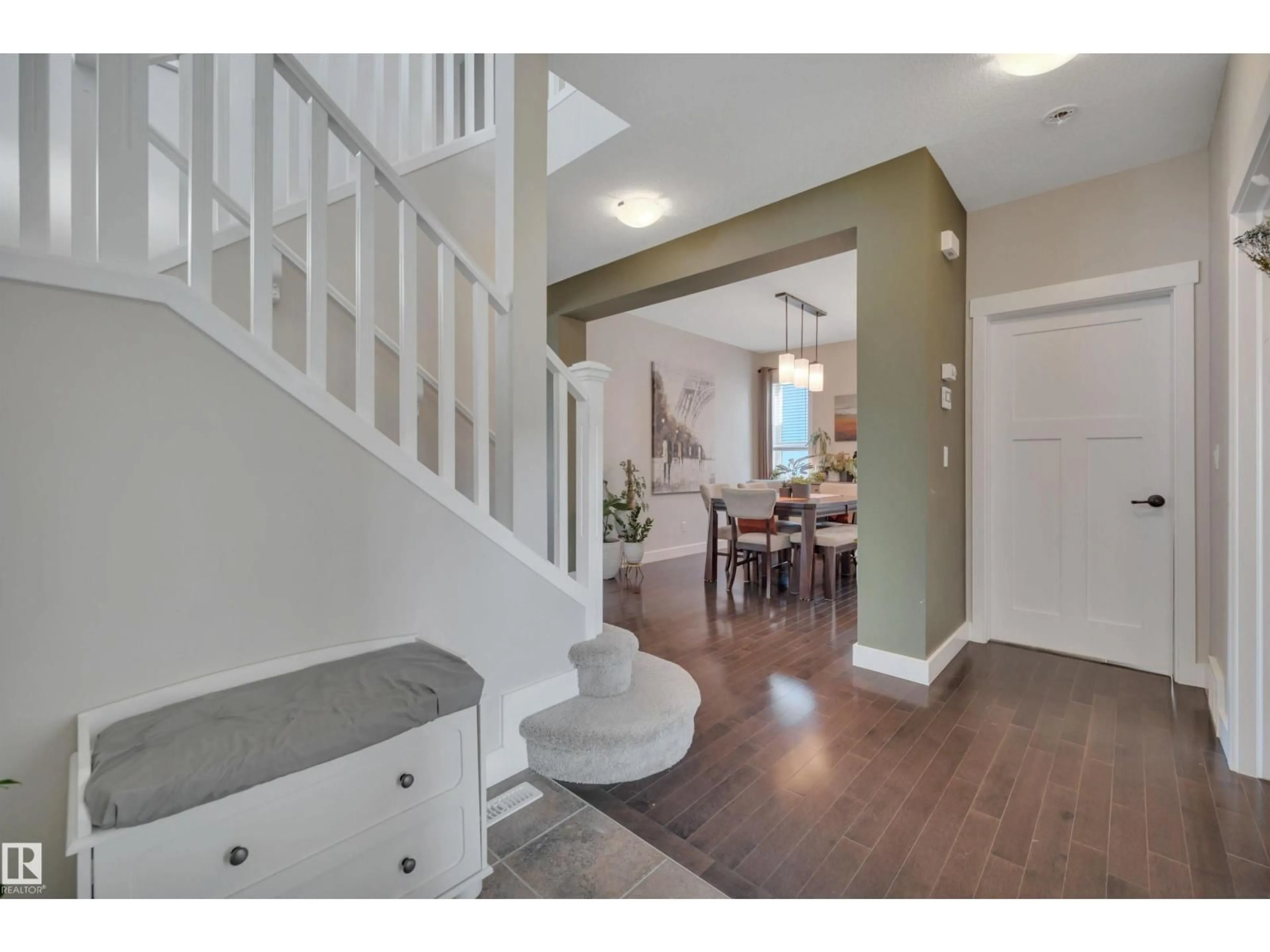 Indoor entryway for 68 DALQUIST BA, Leduc Alberta T9E0N5