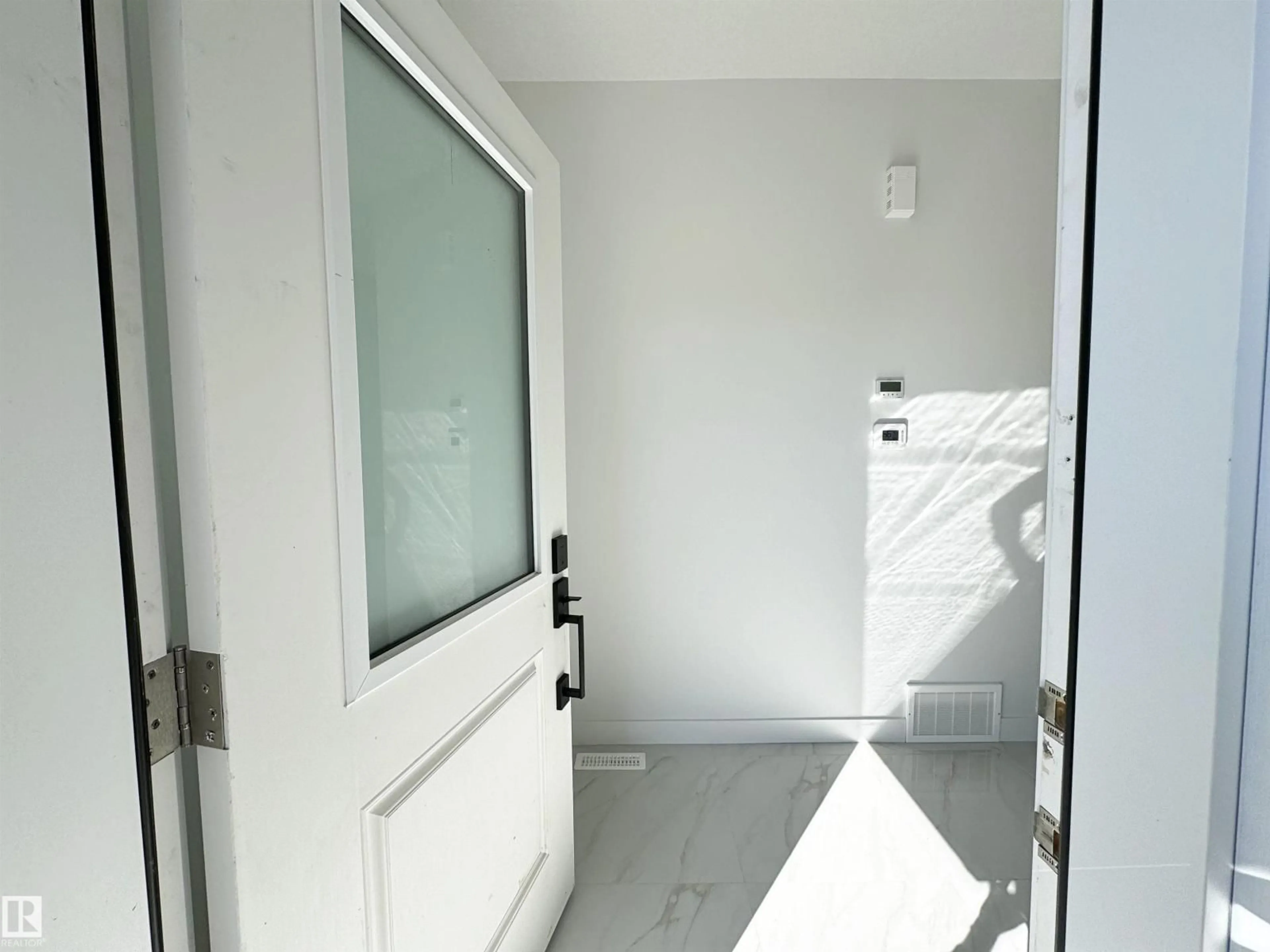 Unknown for NW - 1312 35 ST, Edmonton Alberta T6L3E8