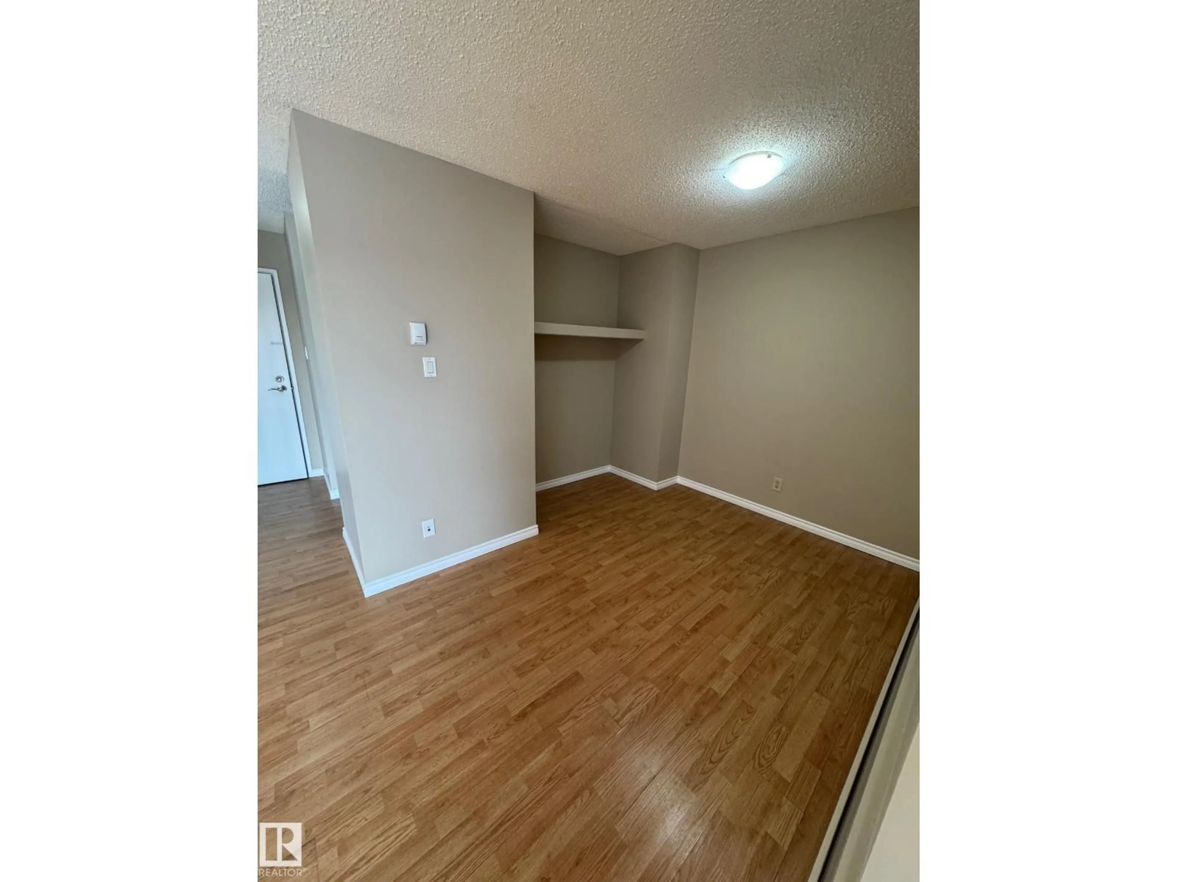A pic of a room for 315 - 7220 144 AV, Edmonton Alberta T5C3E4