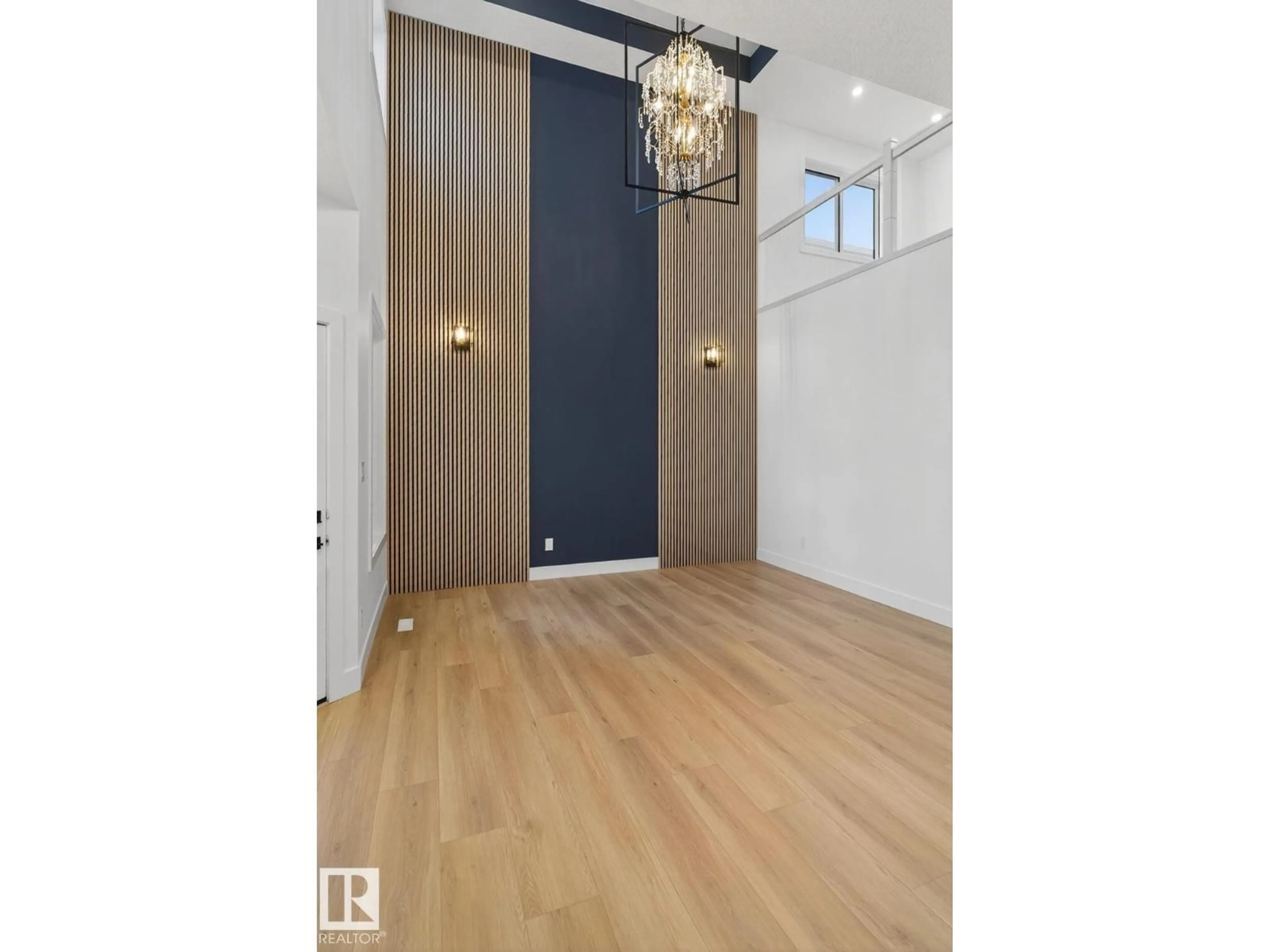 Indoor entryway for NW - 3508 6 ST, Edmonton Alberta T6T2L5