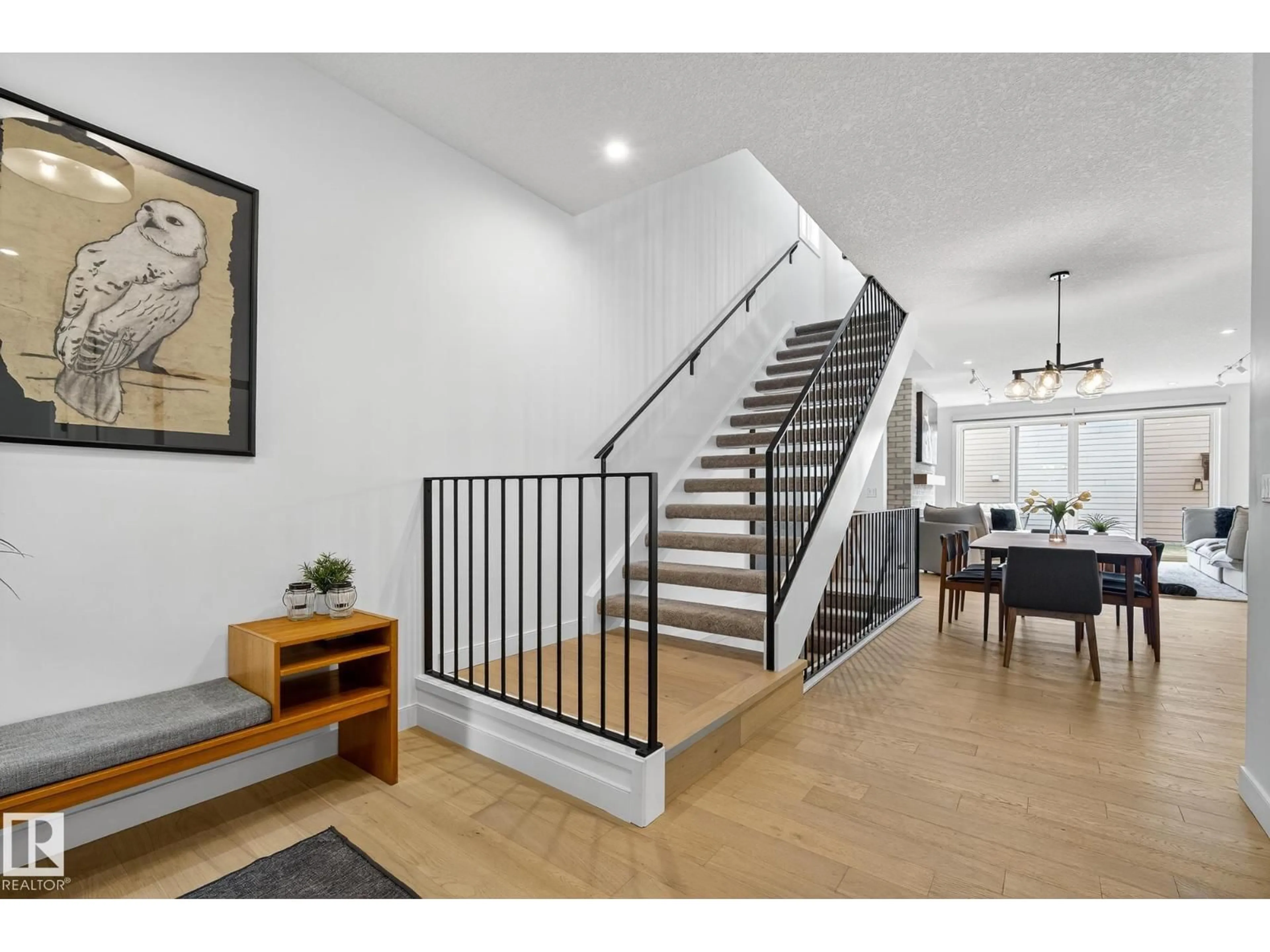 Unknown for 9721 96 ST, Edmonton Alberta T6C3Z4