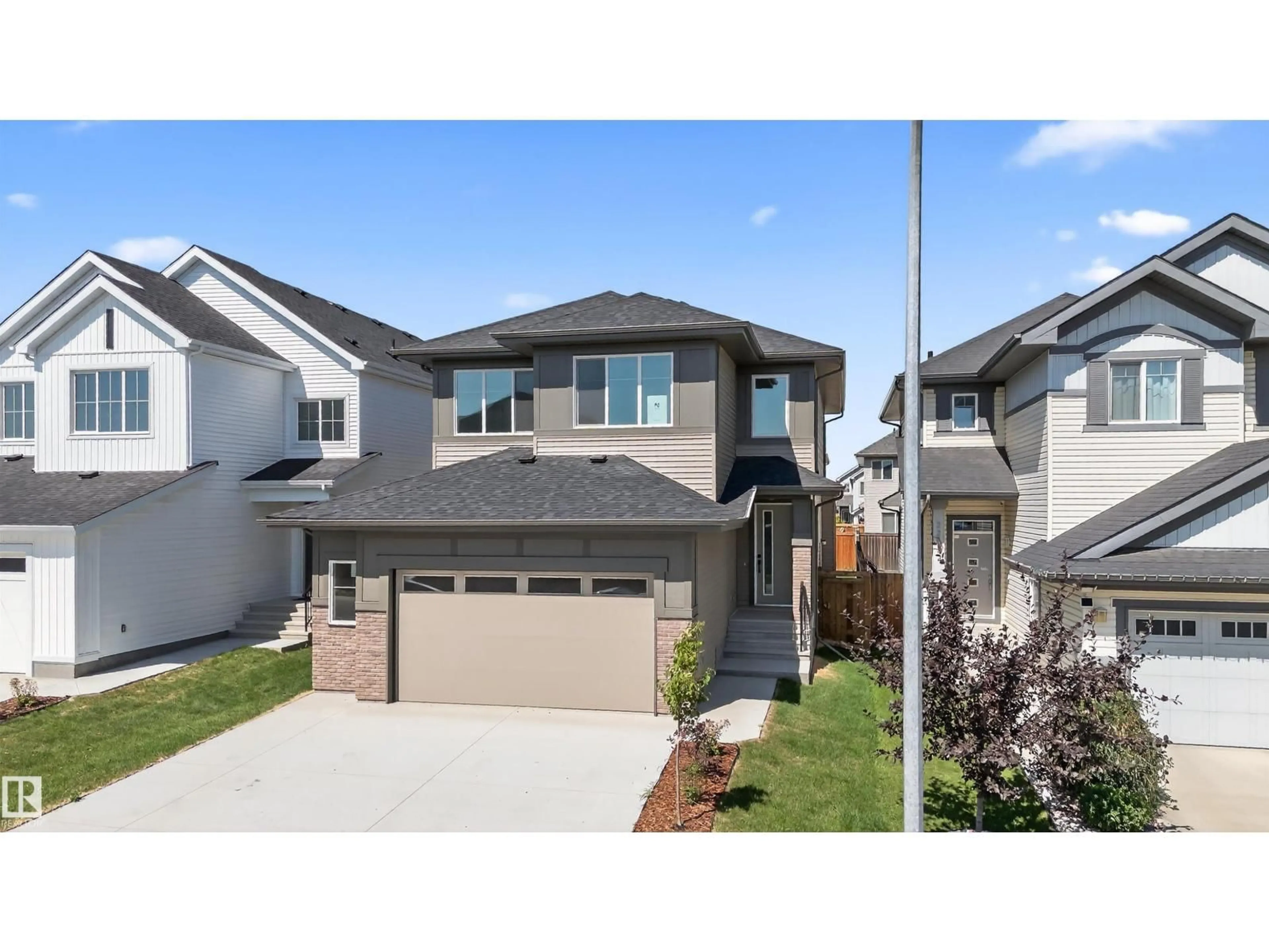 Home with vinyl exterior material, street for 22526 98A AV, Edmonton Alberta T5T7R7