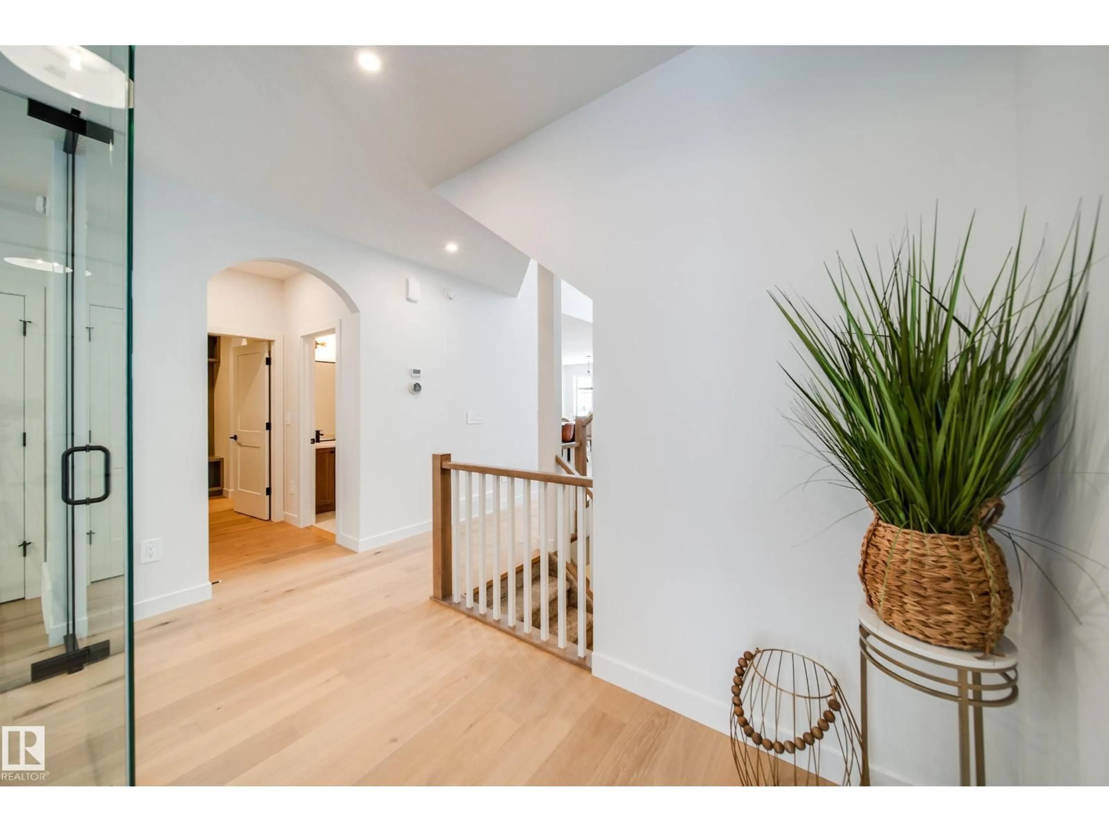 Indoor entryway for 96 CHELLES WD, St. Albert Alberta T8T2C6