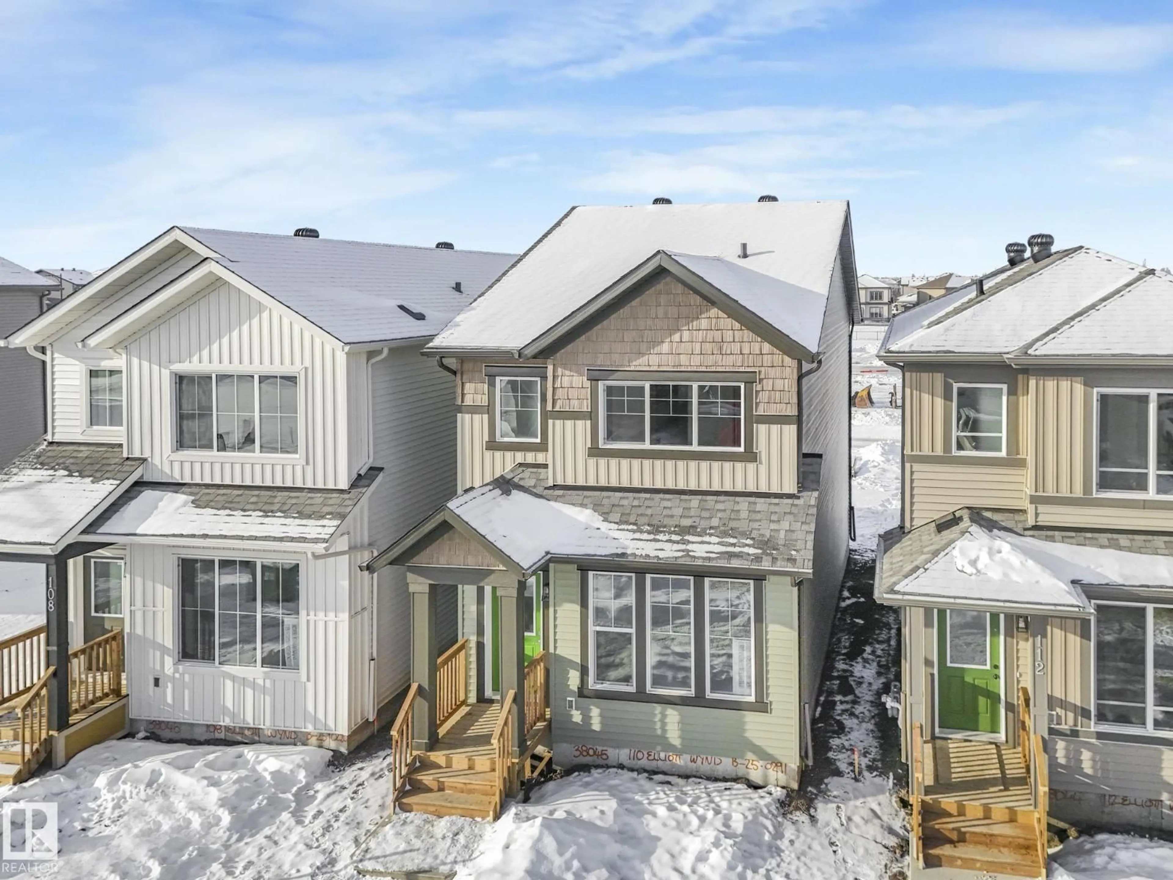 A pic from outside/outdoor area/front of a property/back of a property/a pic from drone, street for 112 ELLIOTT WD, Fort Saskatchewan Alberta T8L1R8