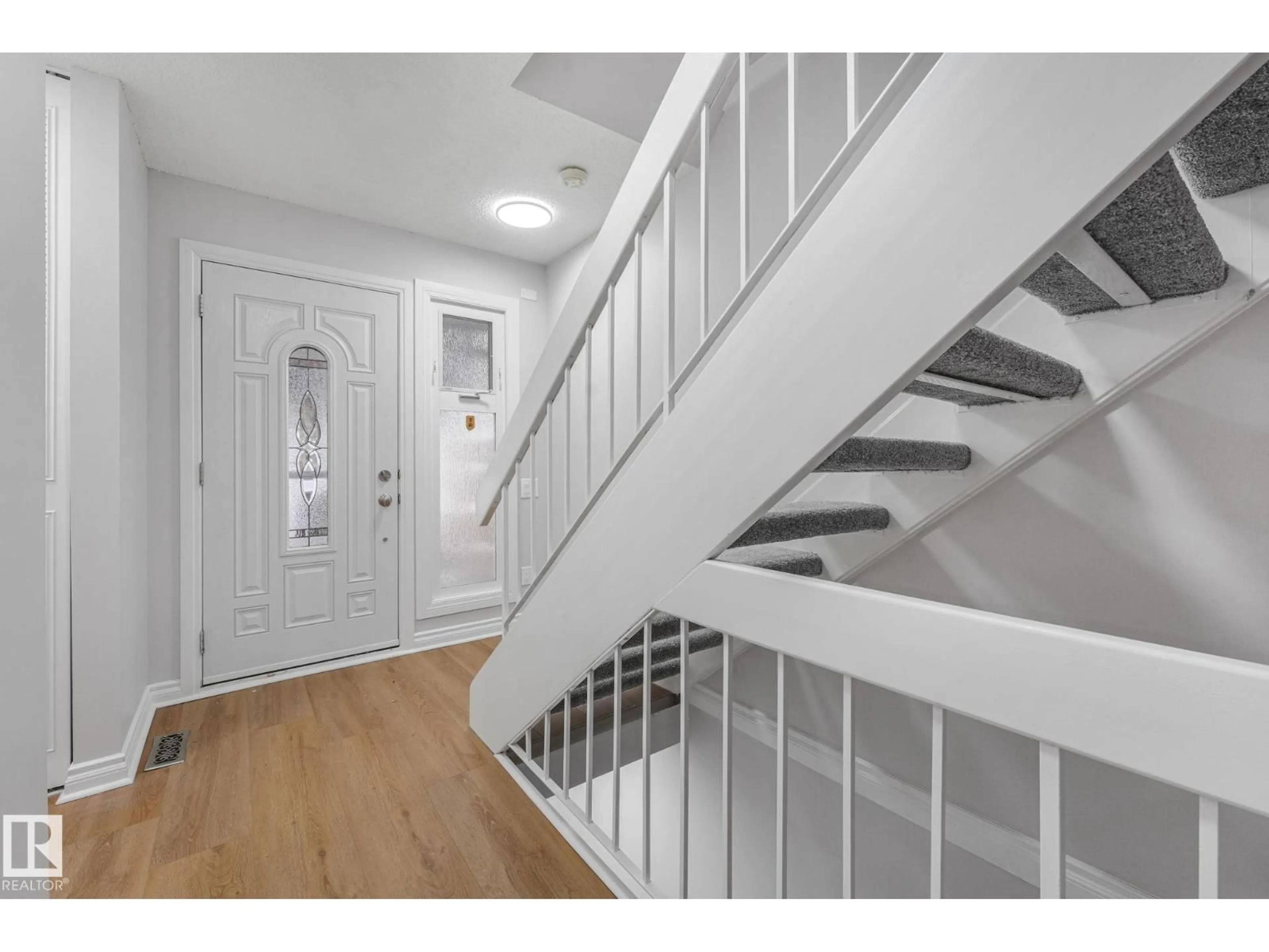 Unknown for 70 HEARTHSTONE NW, Edmonton Alberta T6H5E5